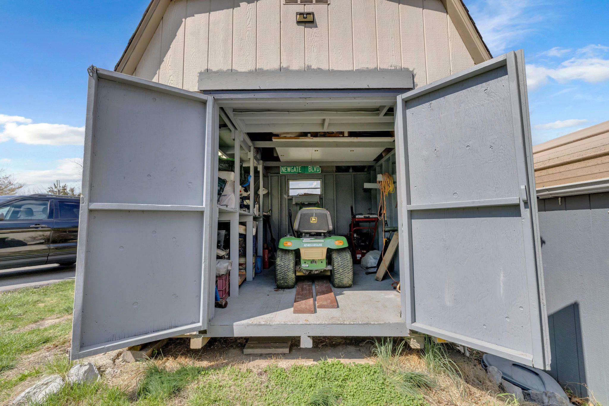 WILLIAMSPORT - Residential