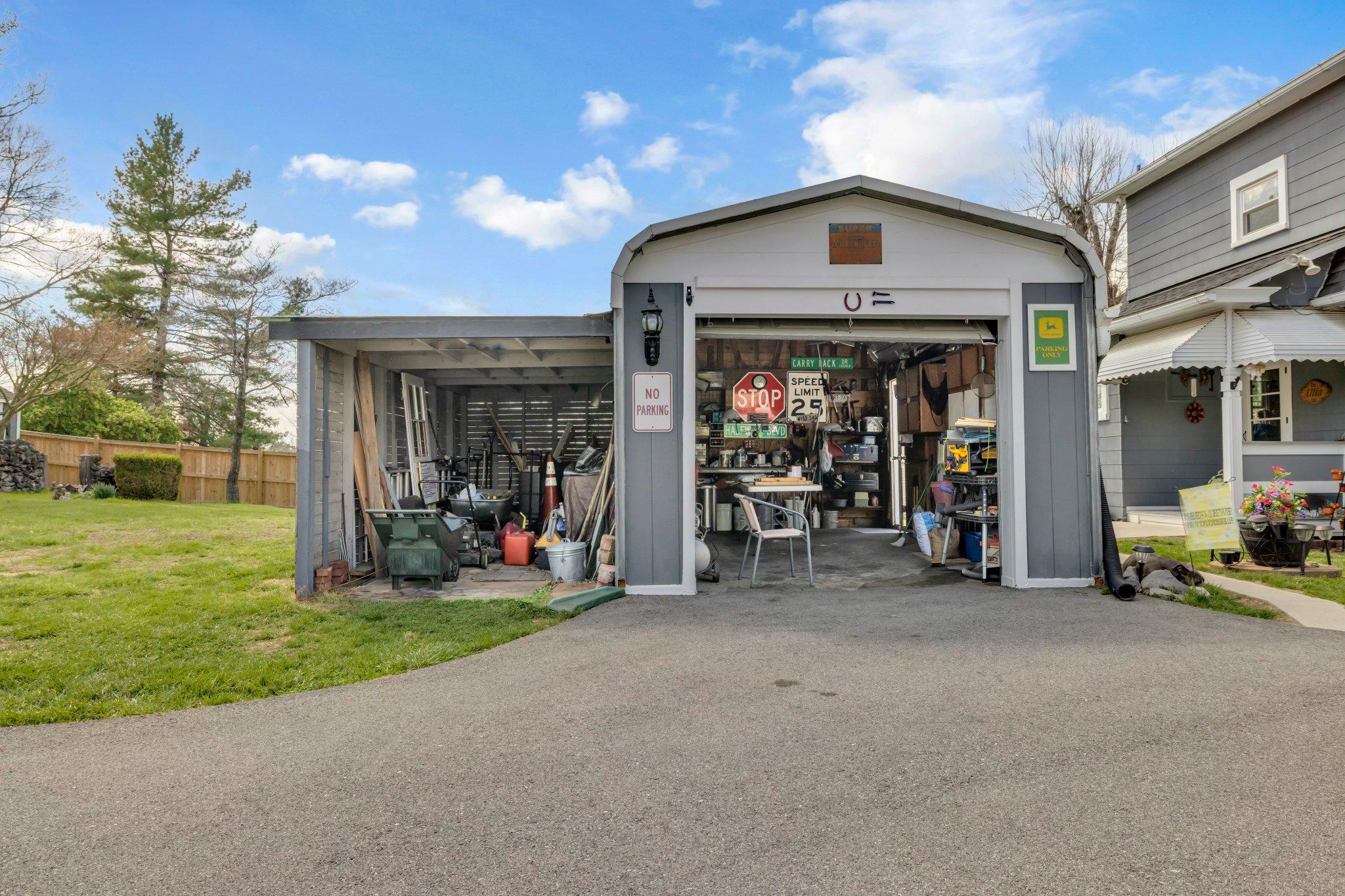 WILLIAMSPORT - Residential