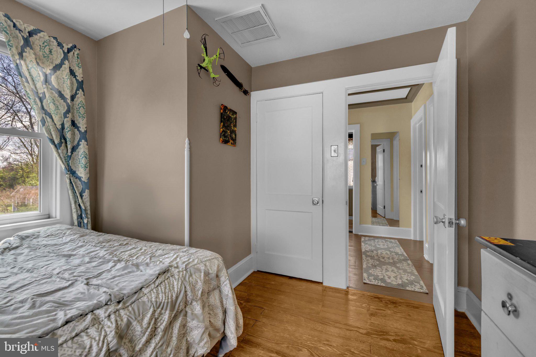 WILLIAMSPORT - Residential