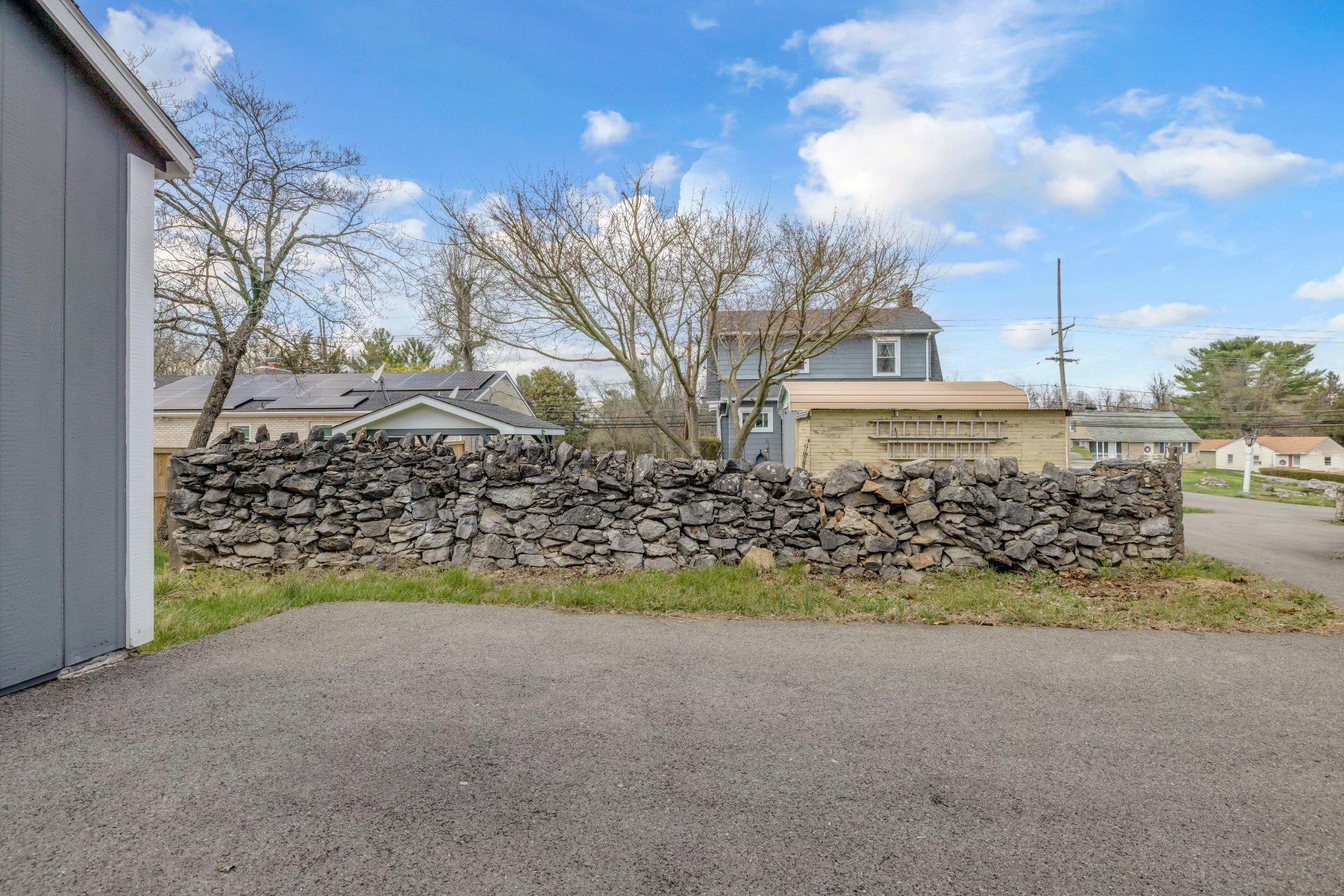 WILLIAMSPORT - Residential