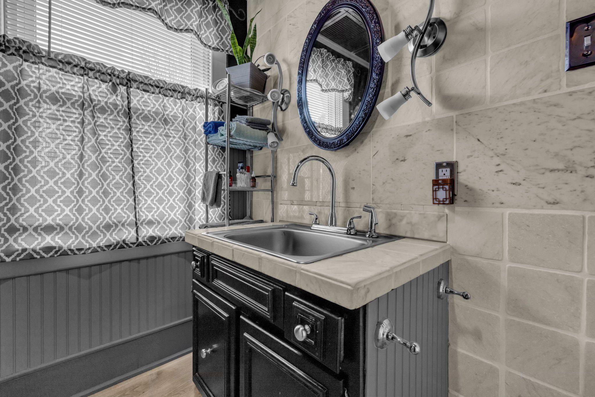 WILLIAMSPORT - Residential