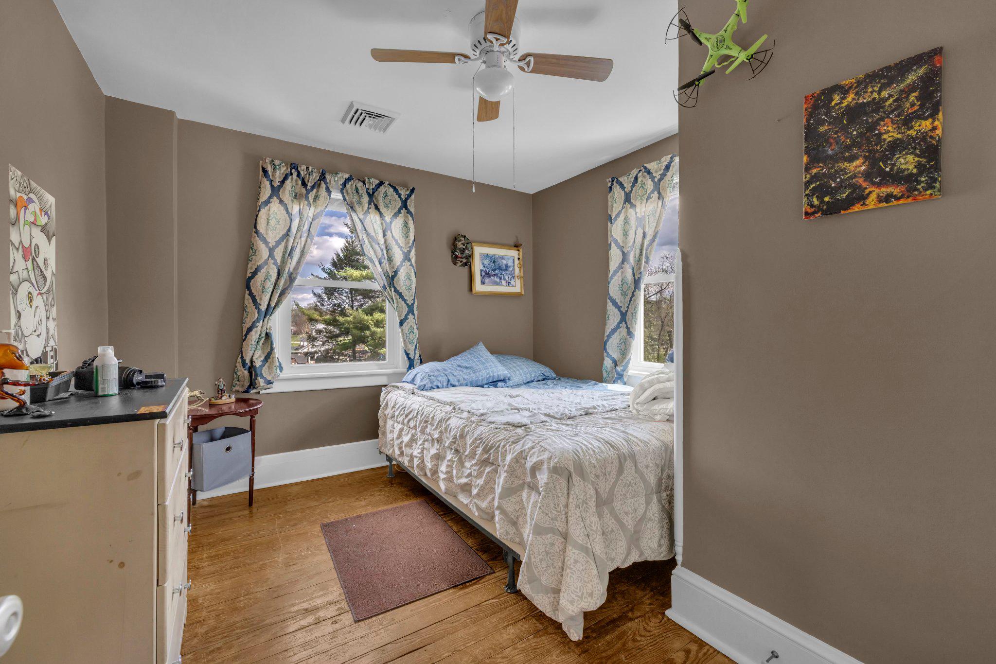 WILLIAMSPORT - Residential