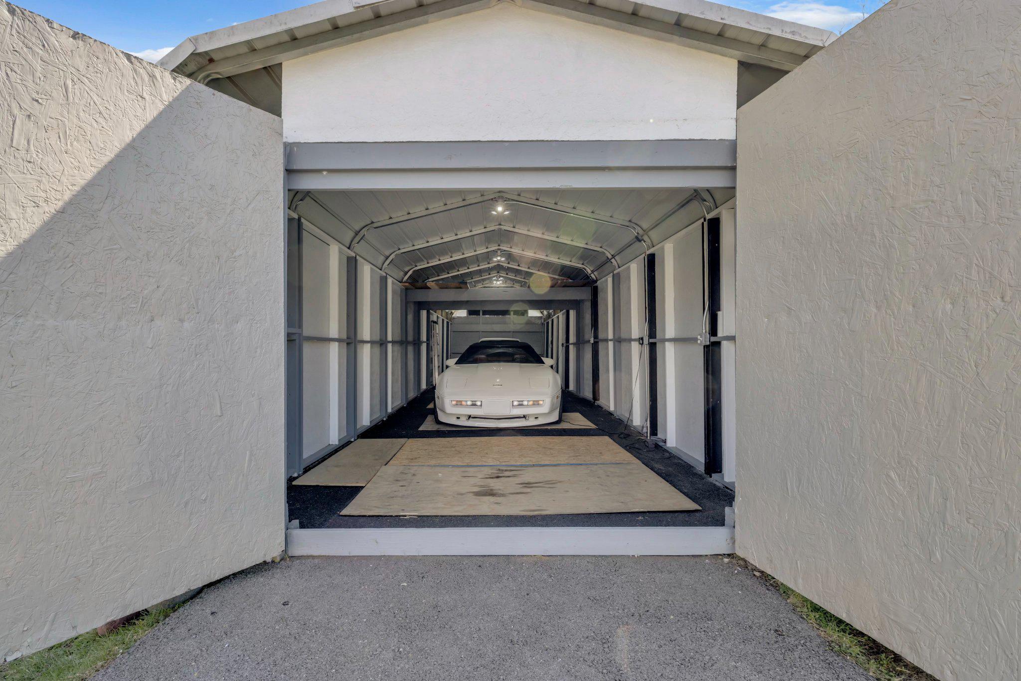 WILLIAMSPORT - Residential