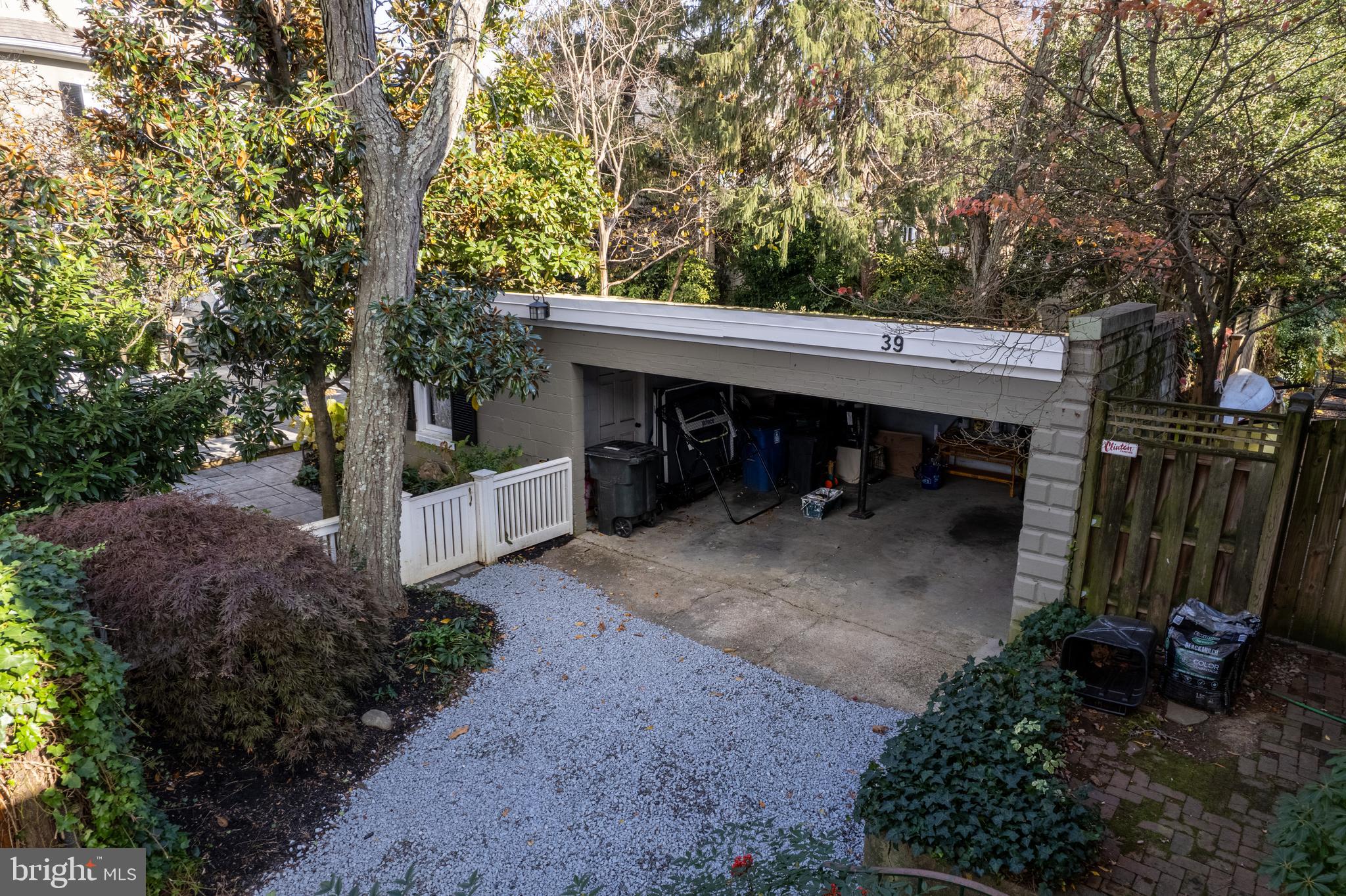 MURRAY HILL - Residential