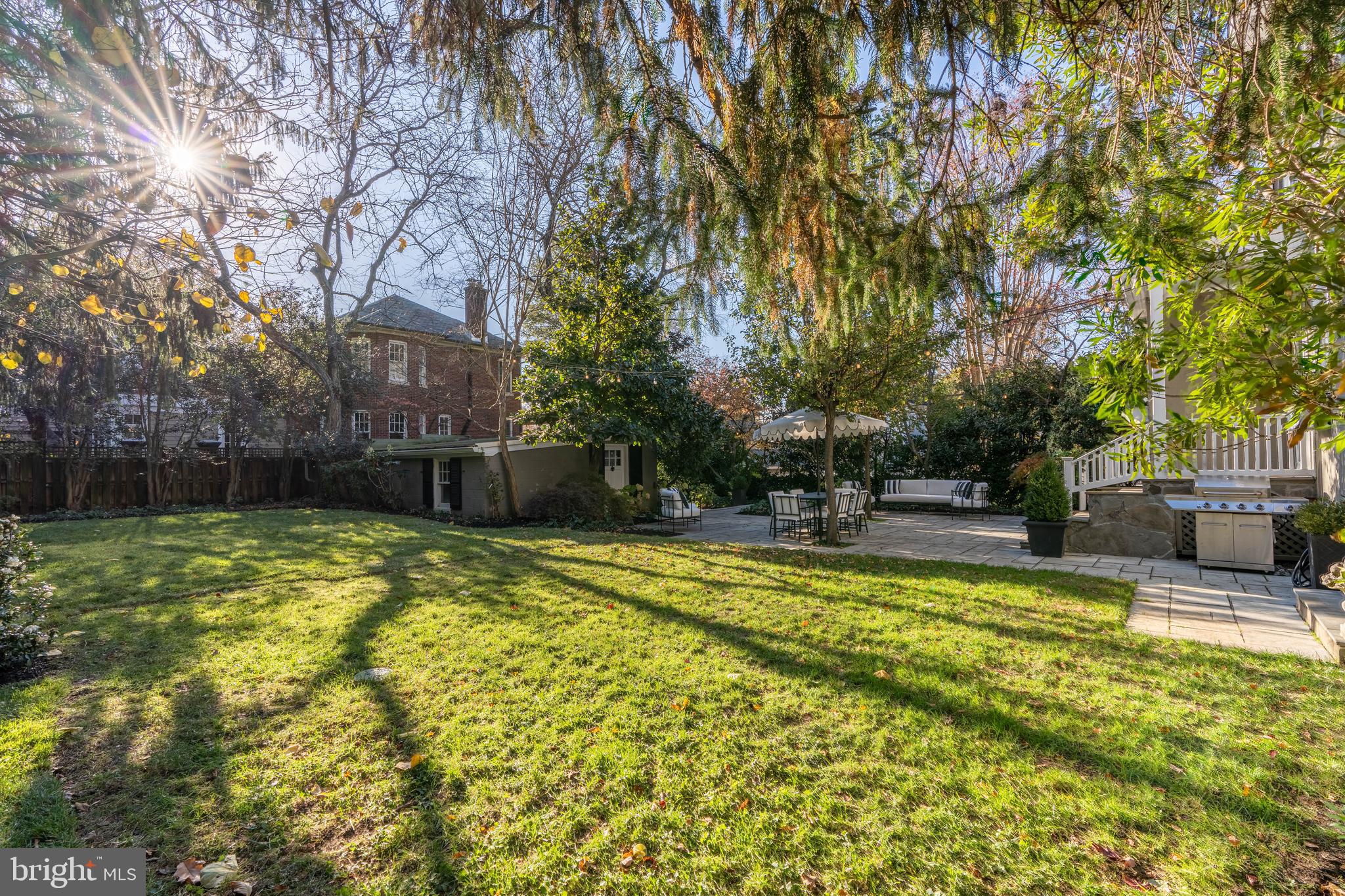 MURRAY HILL - Residential