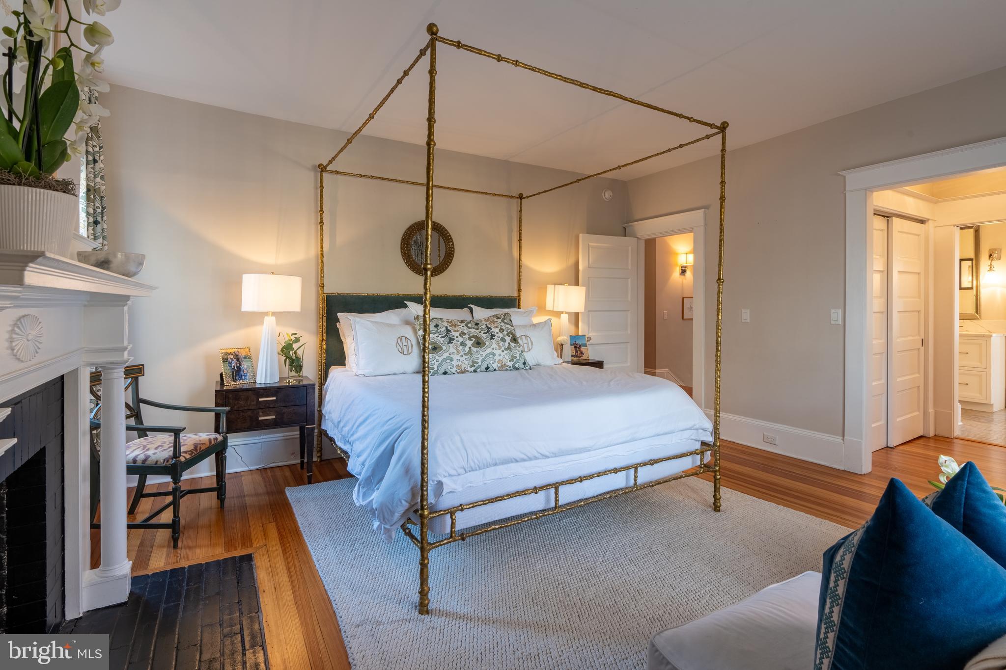 MURRAY HILL - Residential