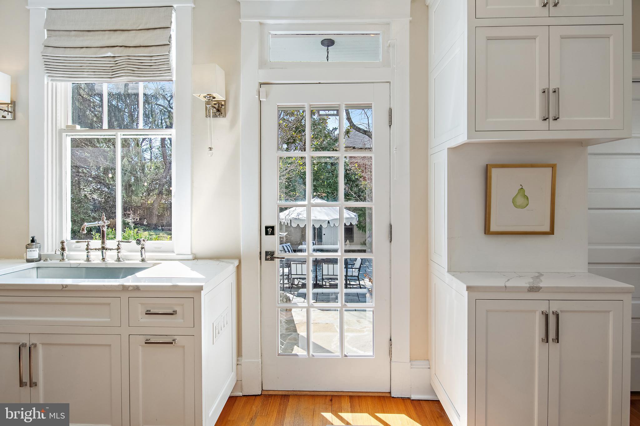 MURRAY HILL - Residential