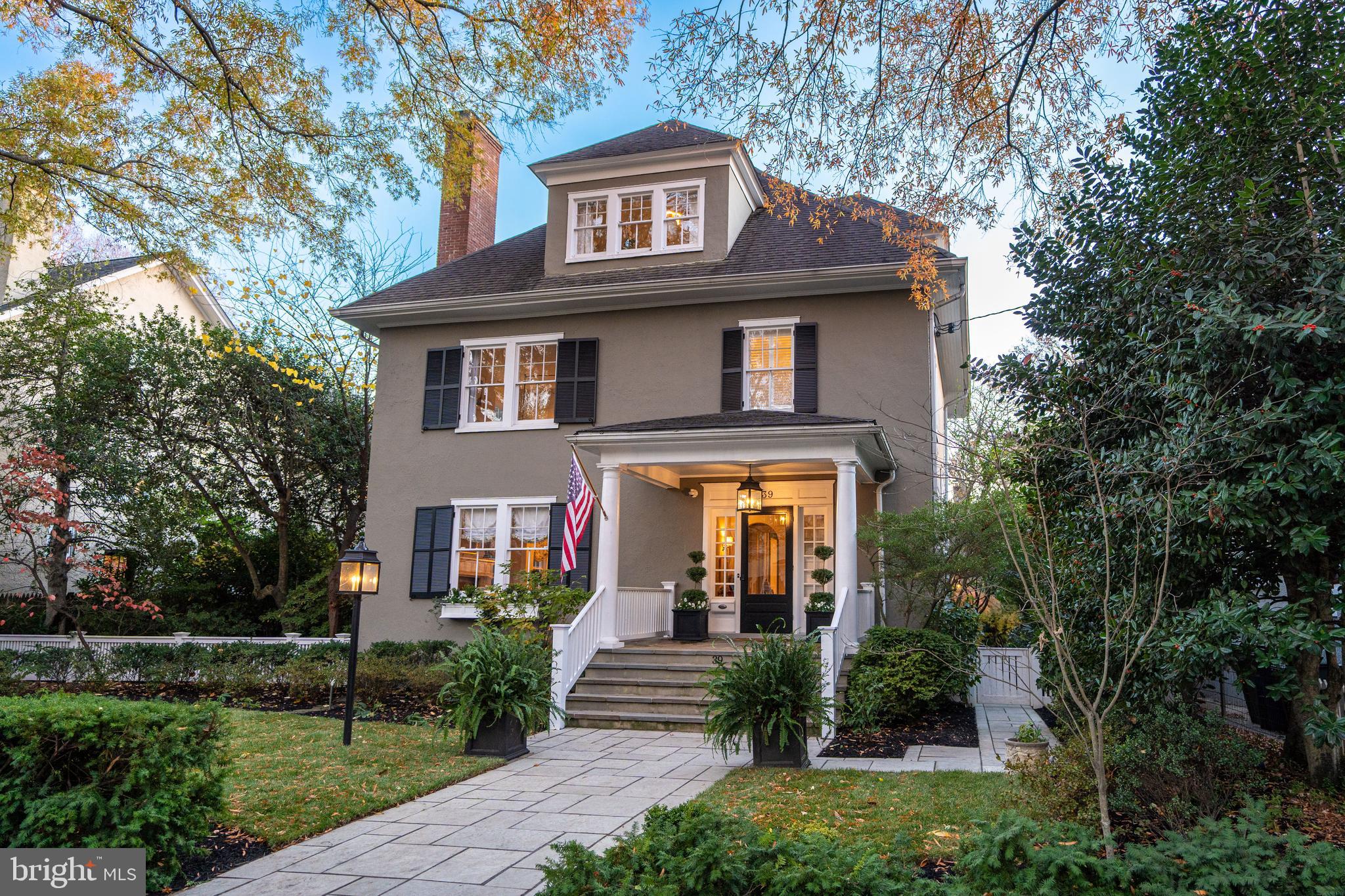 MURRAY HILL - Residential