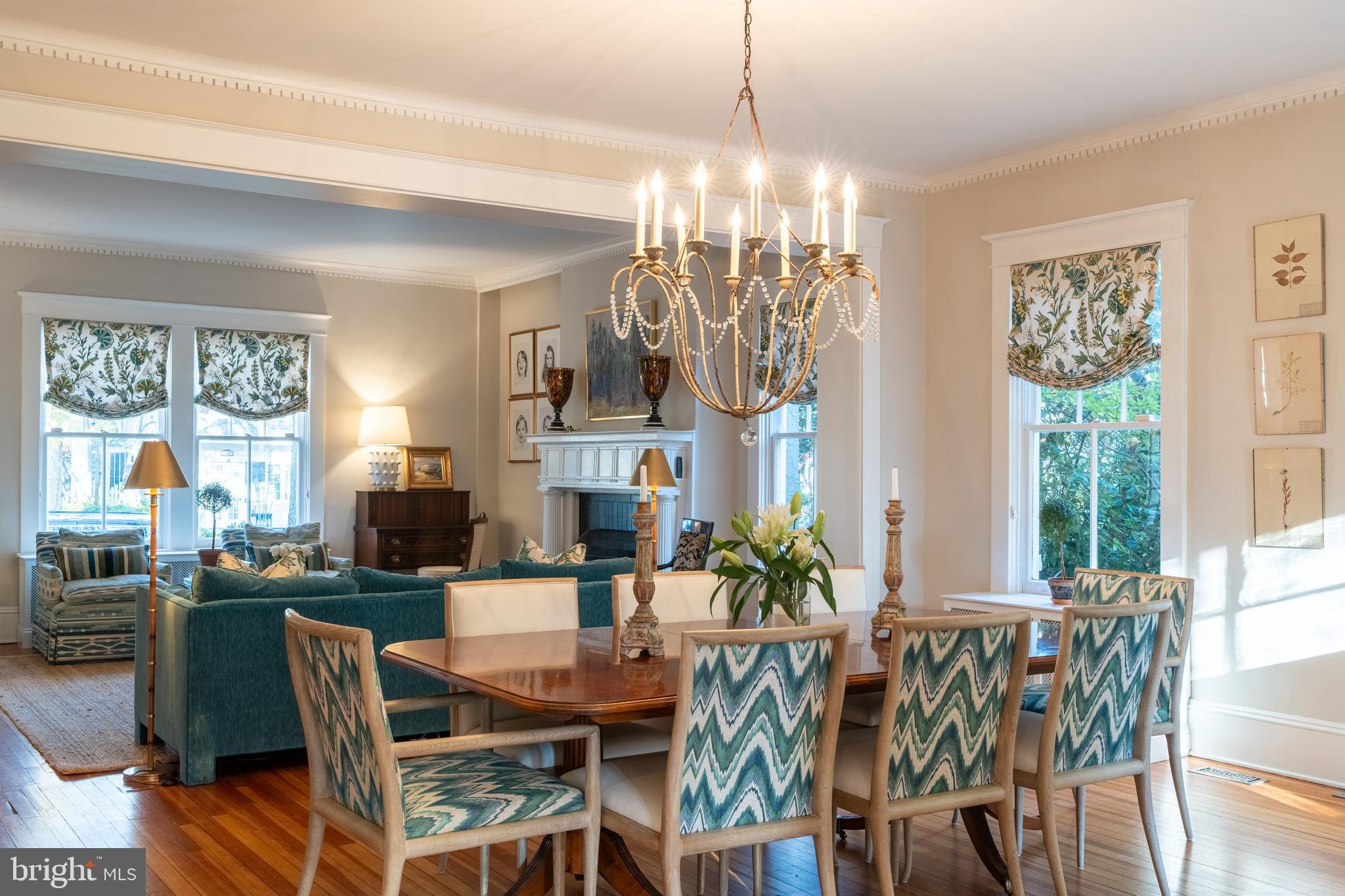 MURRAY HILL - Residential