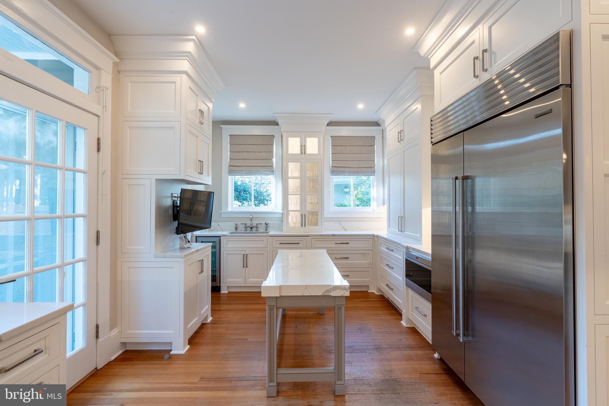 MURRAY HILL - Residential