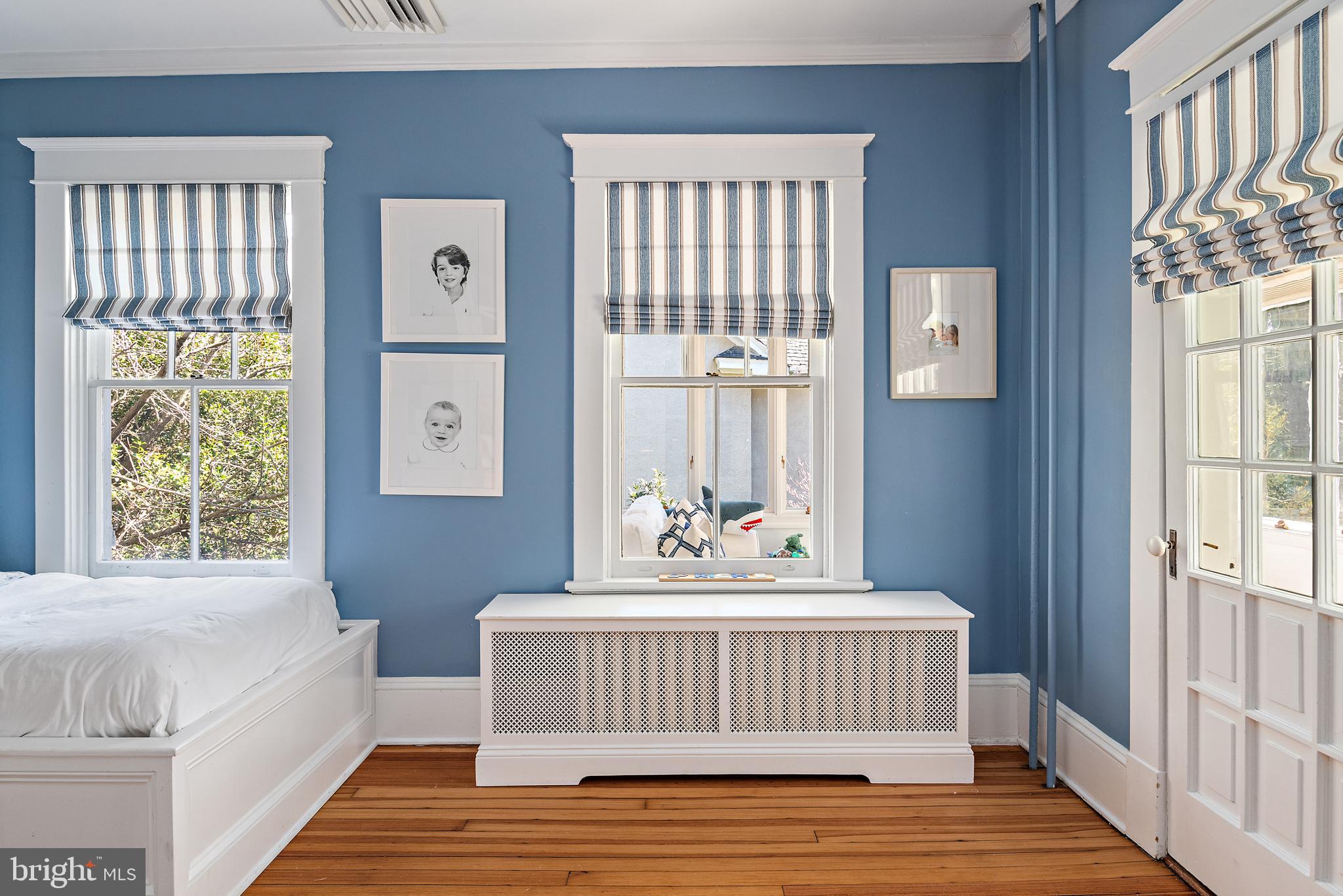 MURRAY HILL - Residential