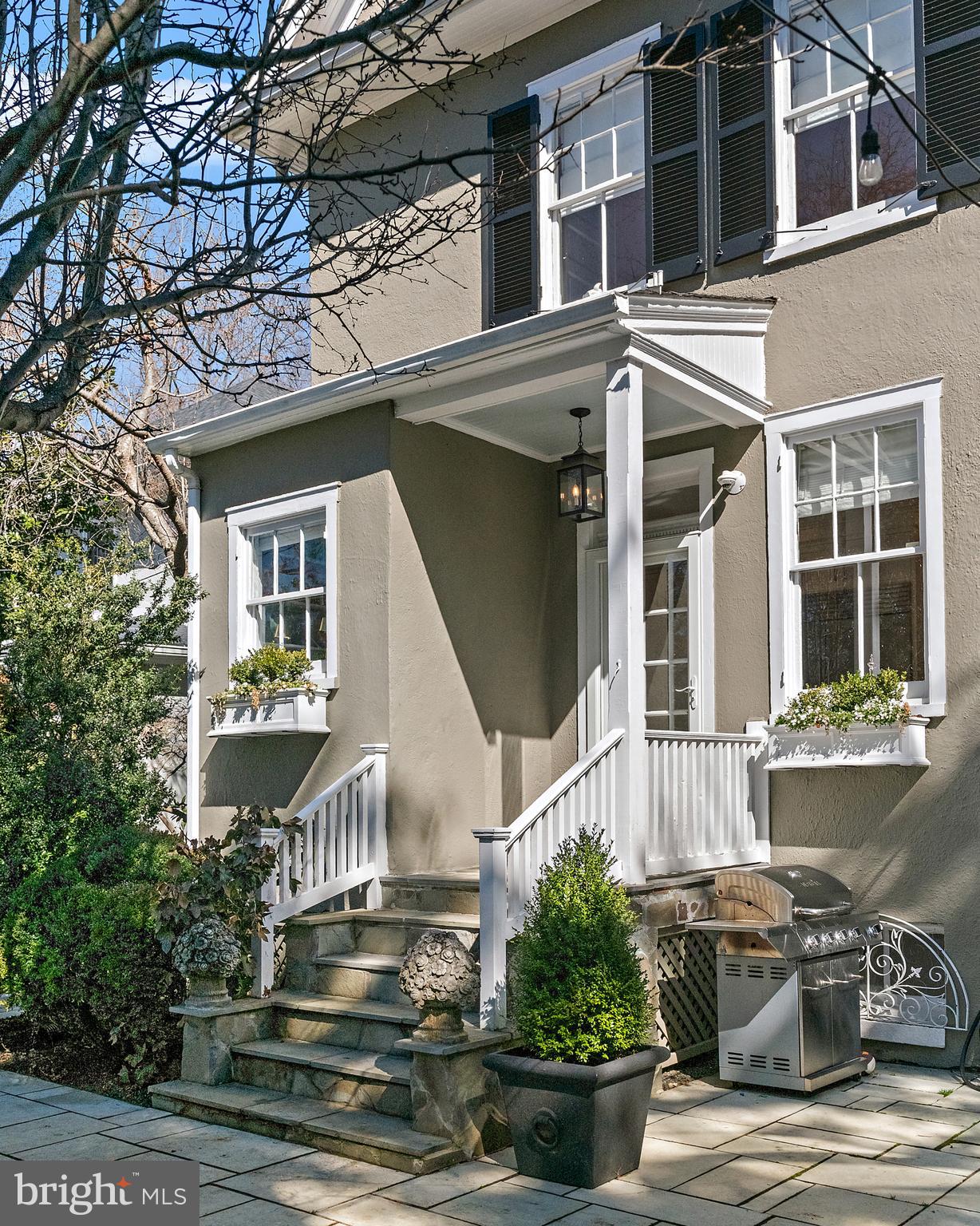 MURRAY HILL - Residential