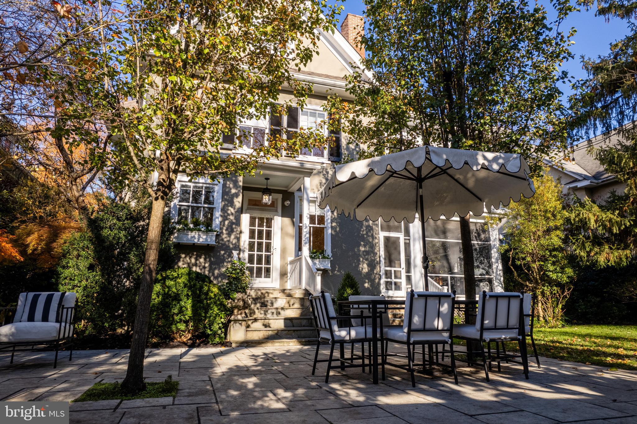 MURRAY HILL - Residential