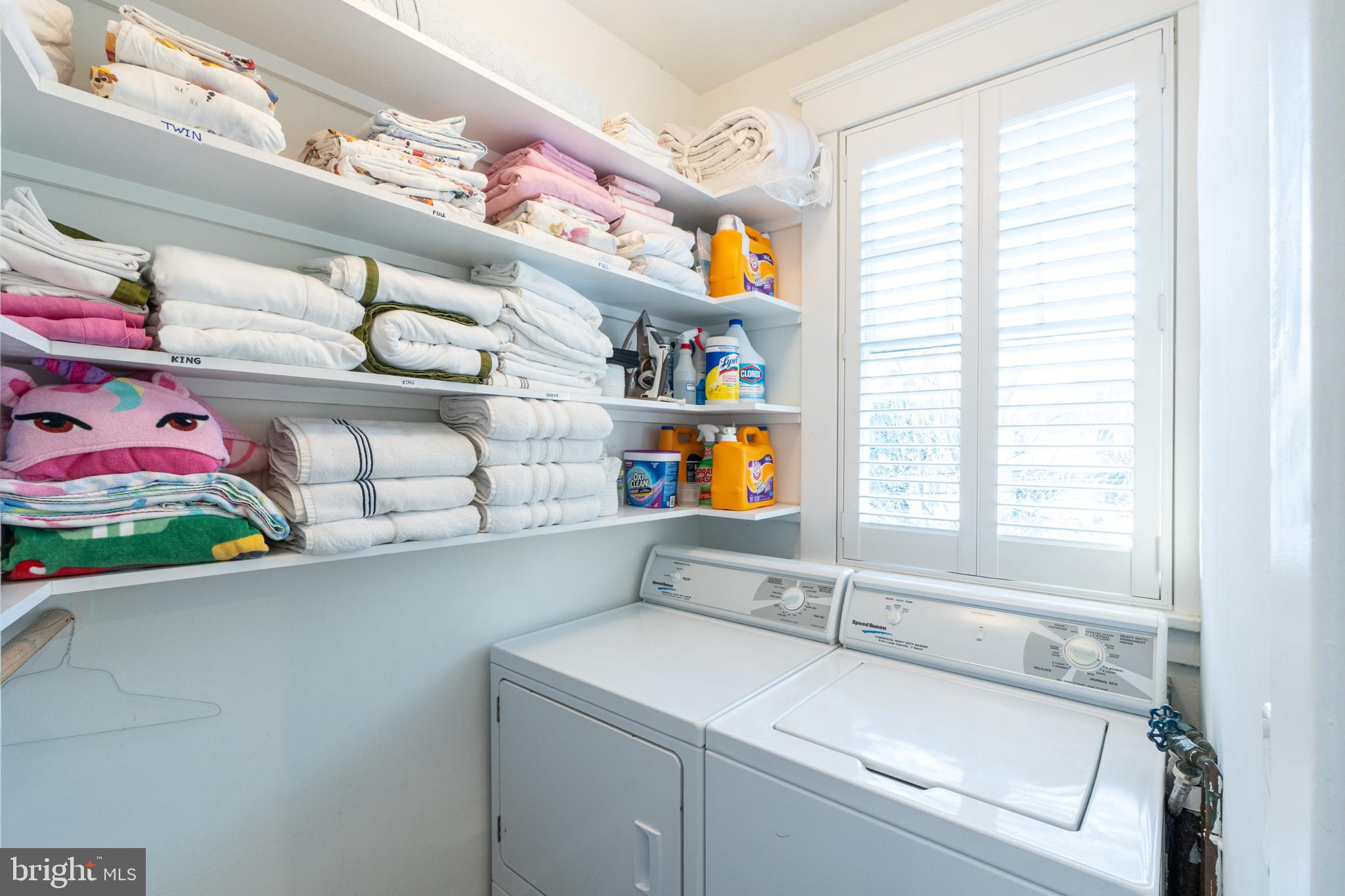 MURRAY HILL - Residential