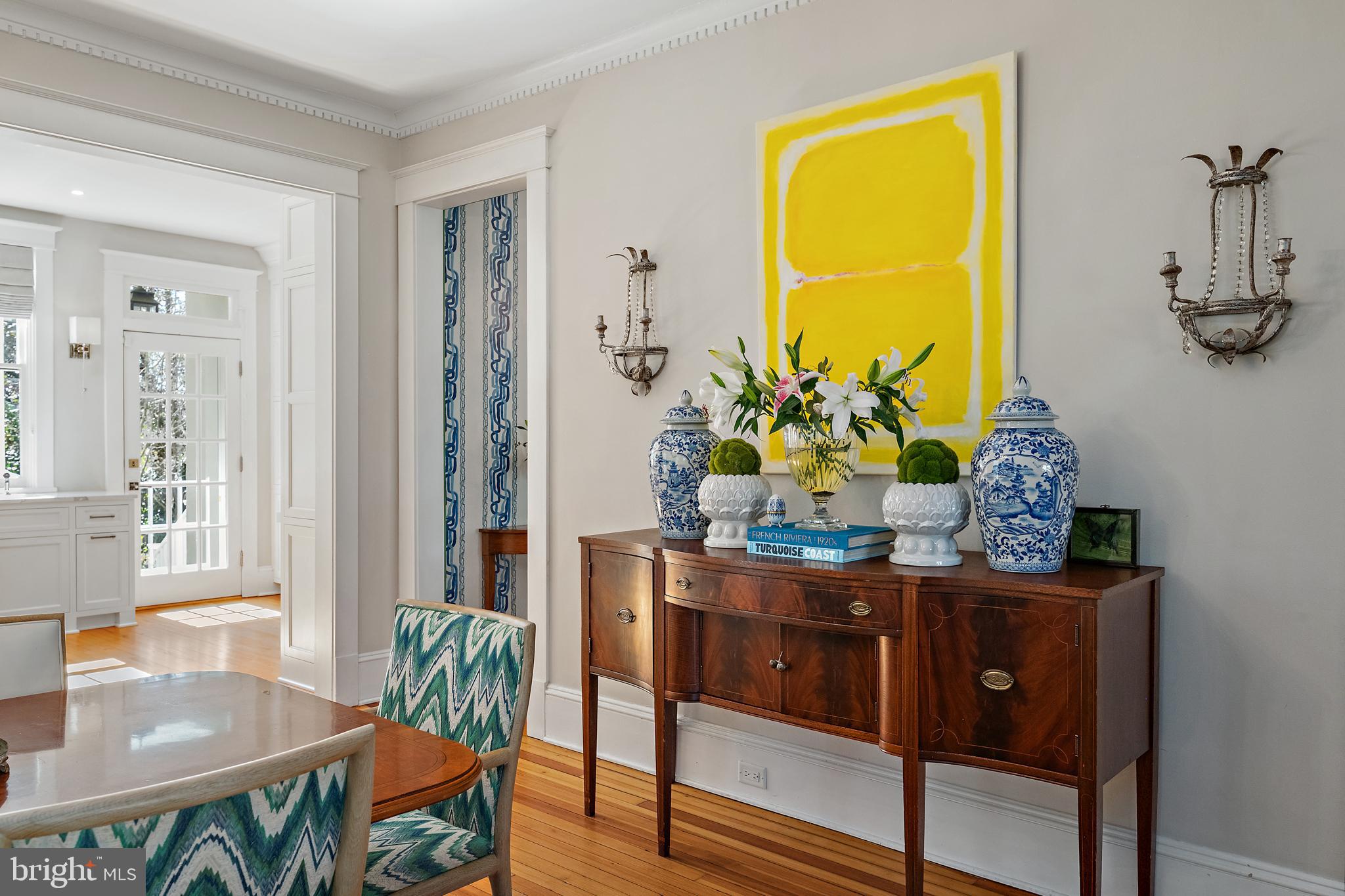 MURRAY HILL - Residential