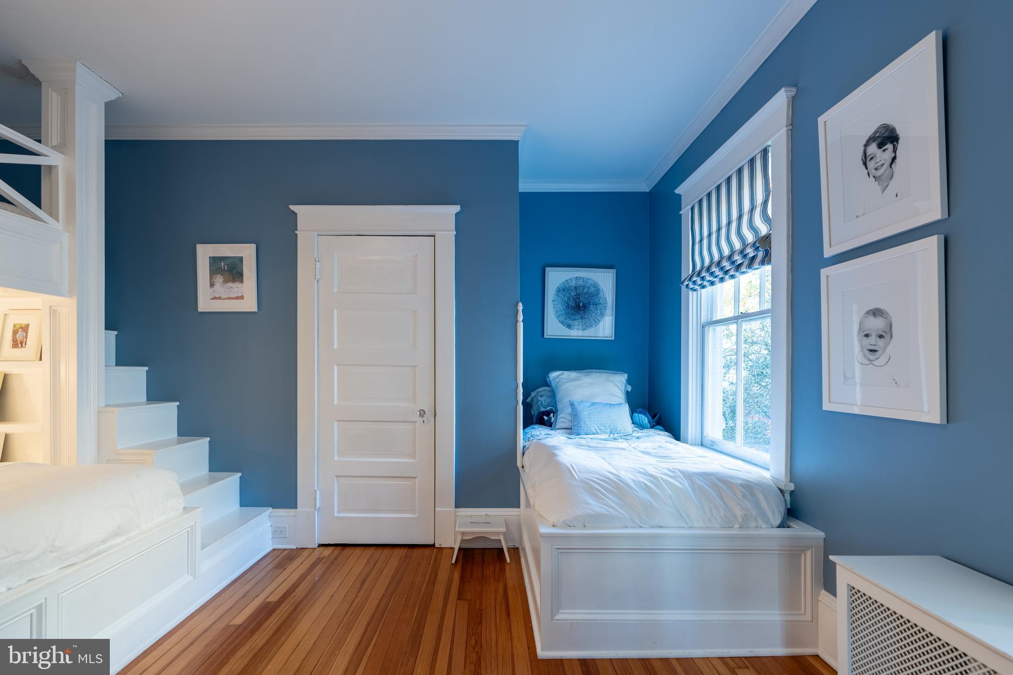 MURRAY HILL - Residential