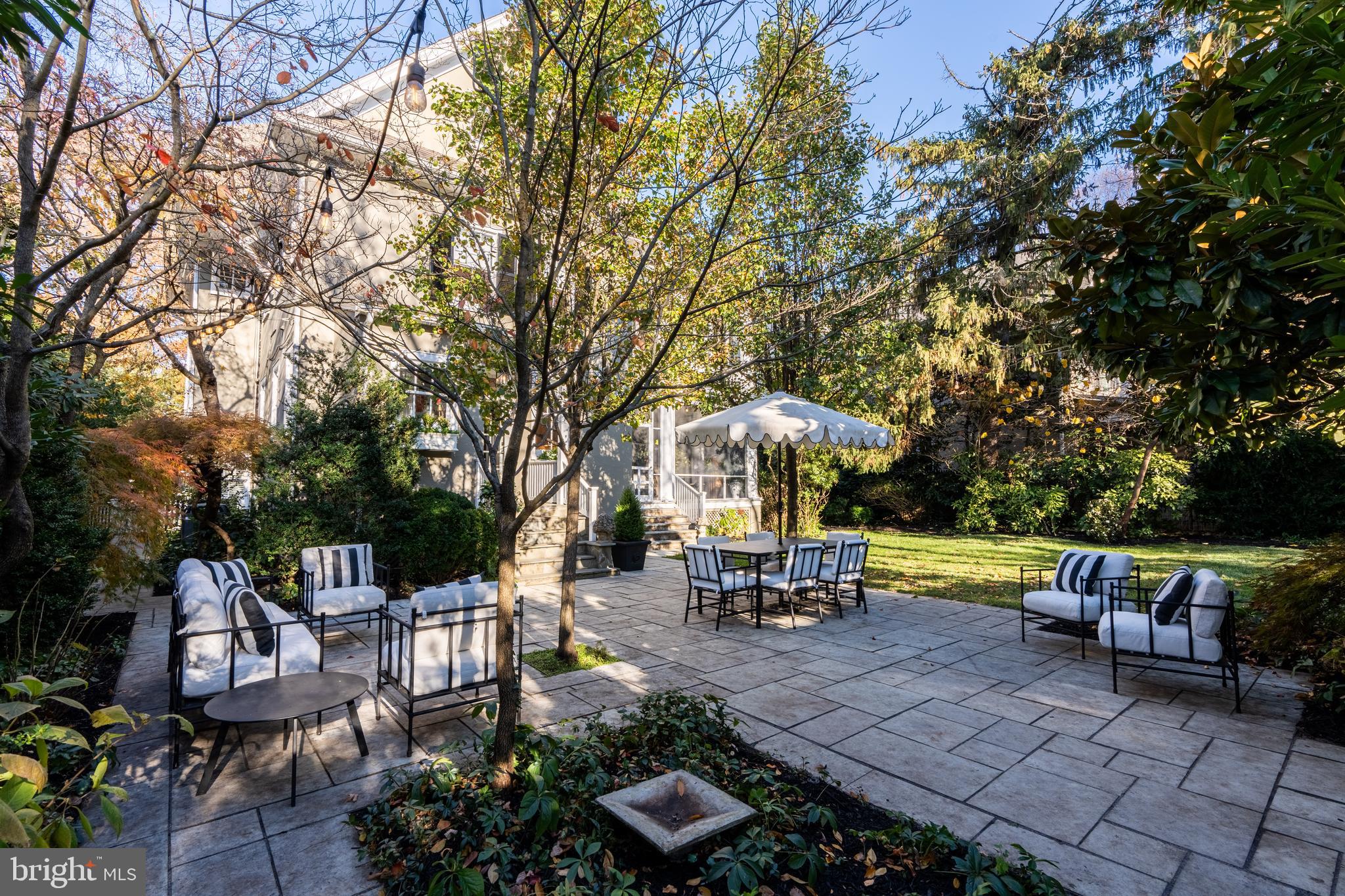 MURRAY HILL - Residential