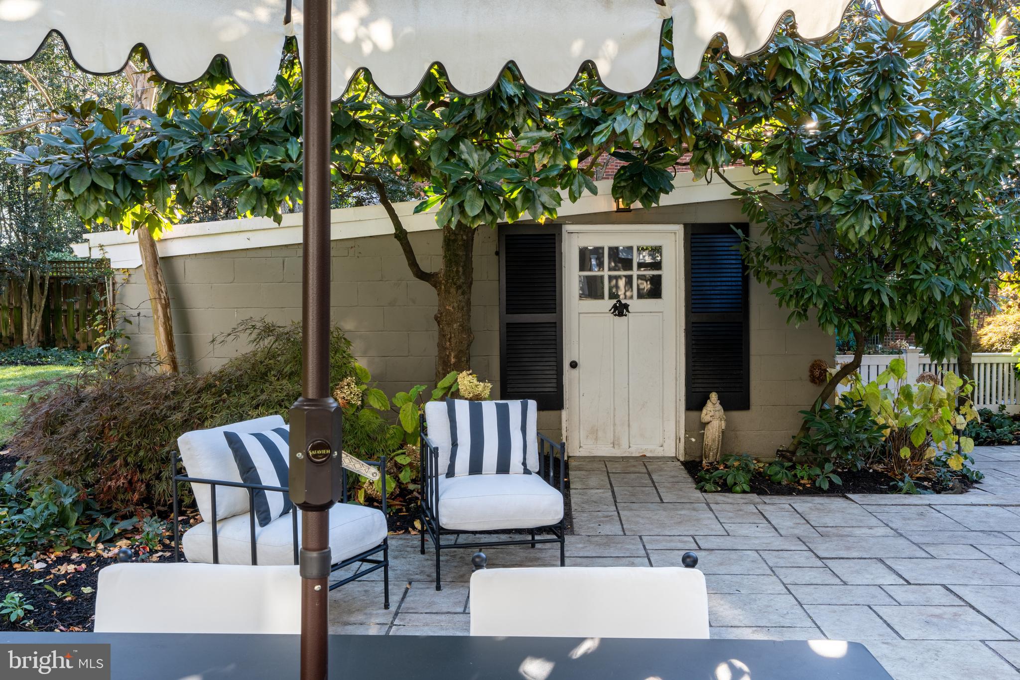 MURRAY HILL - Residential