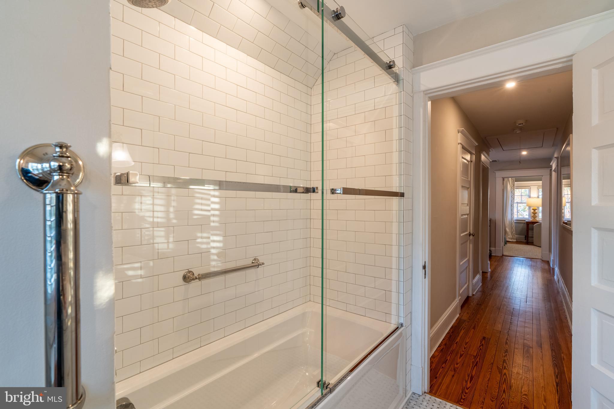 MURRAY HILL - Residential