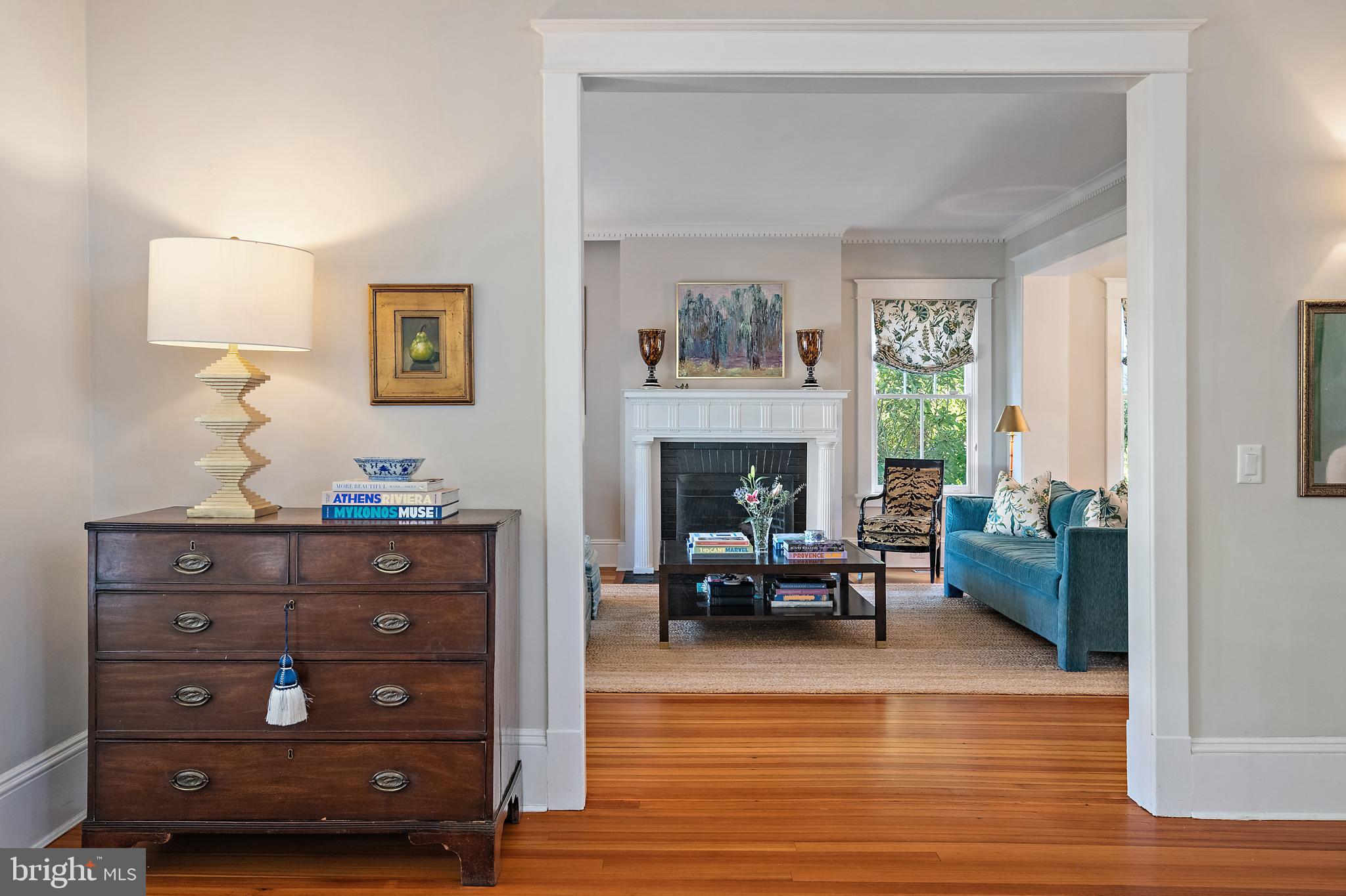 MURRAY HILL - Residential