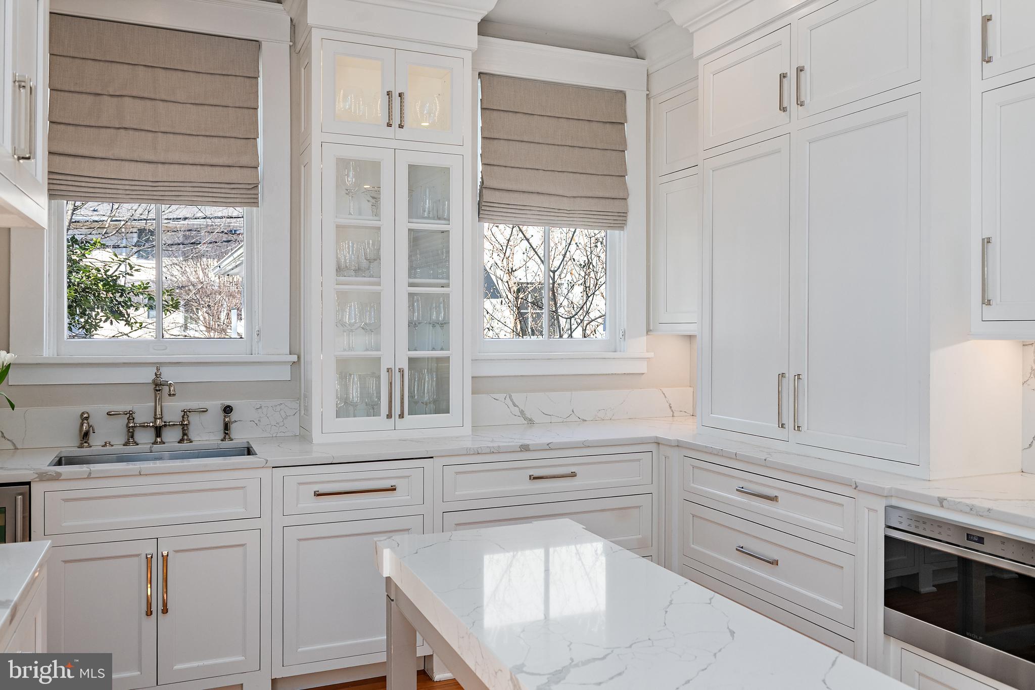 MURRAY HILL - Residential