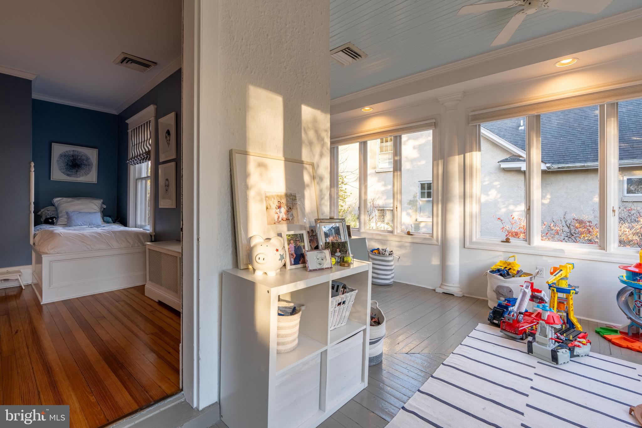 MURRAY HILL - Residential