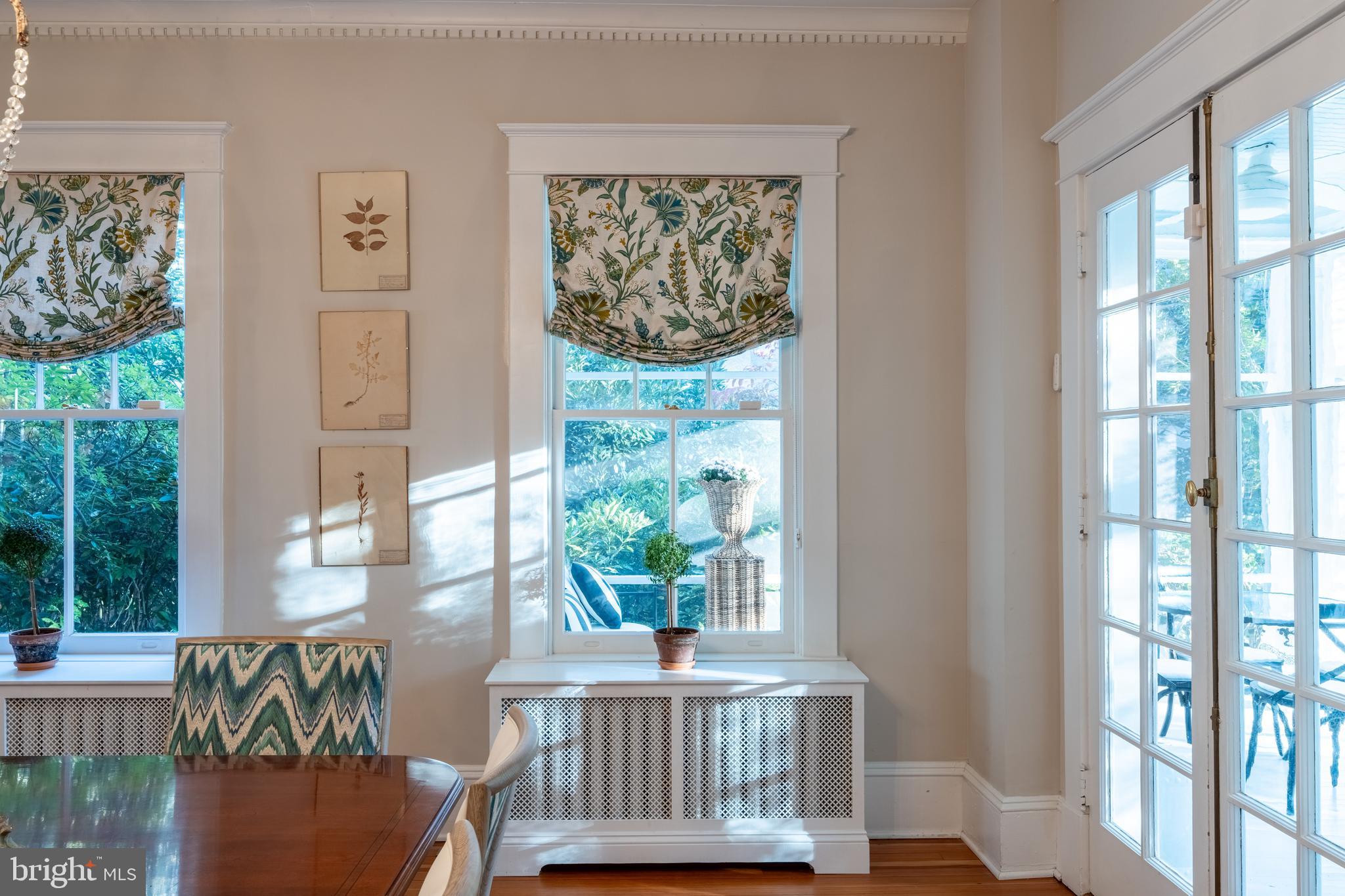 MURRAY HILL - Residential