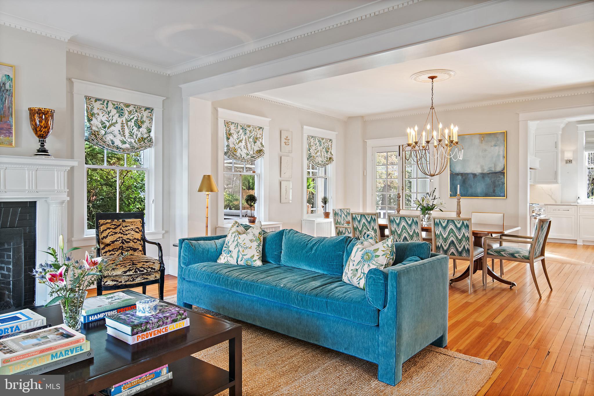 MURRAY HILL - Residential