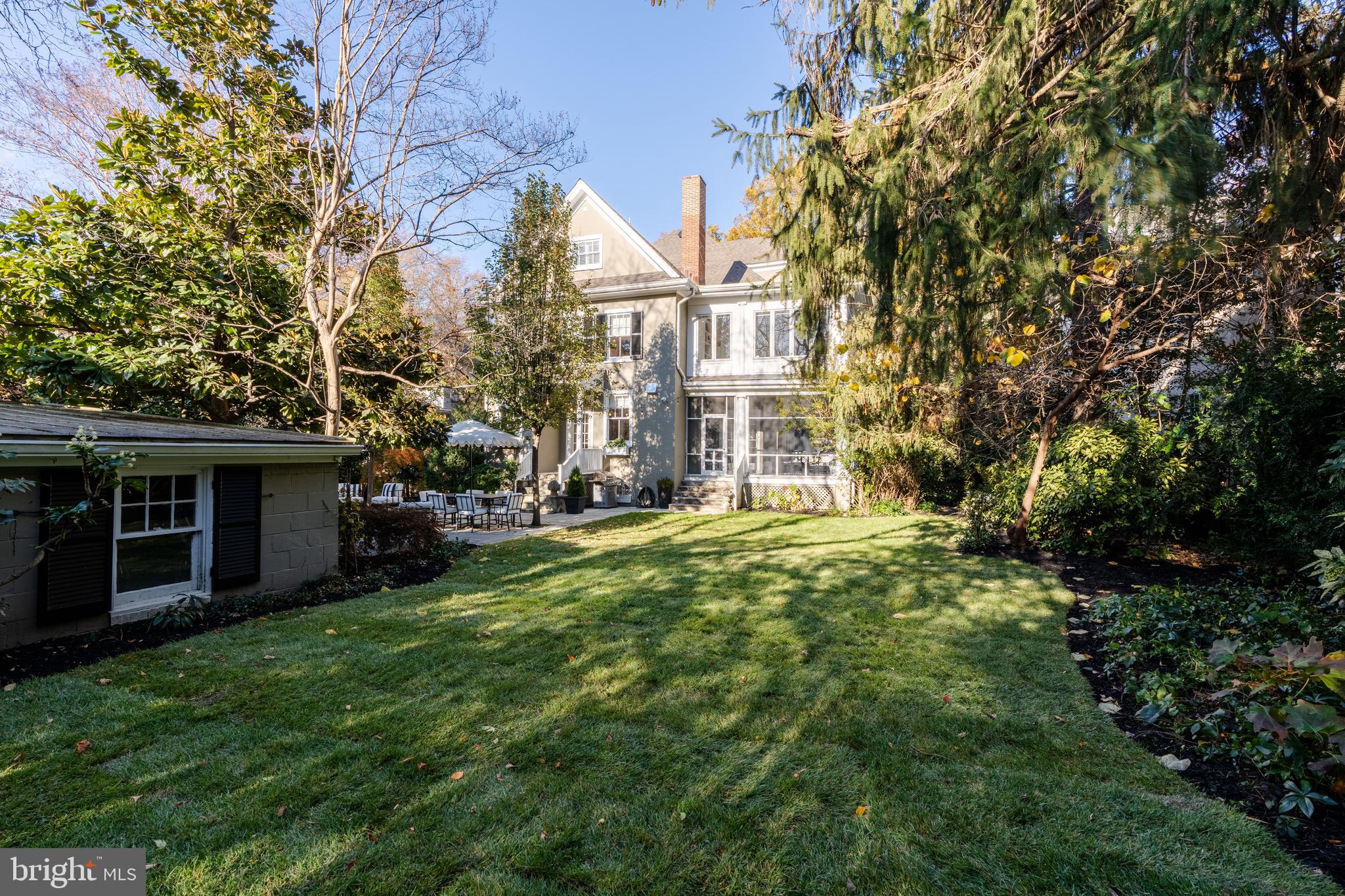 MURRAY HILL - Residential