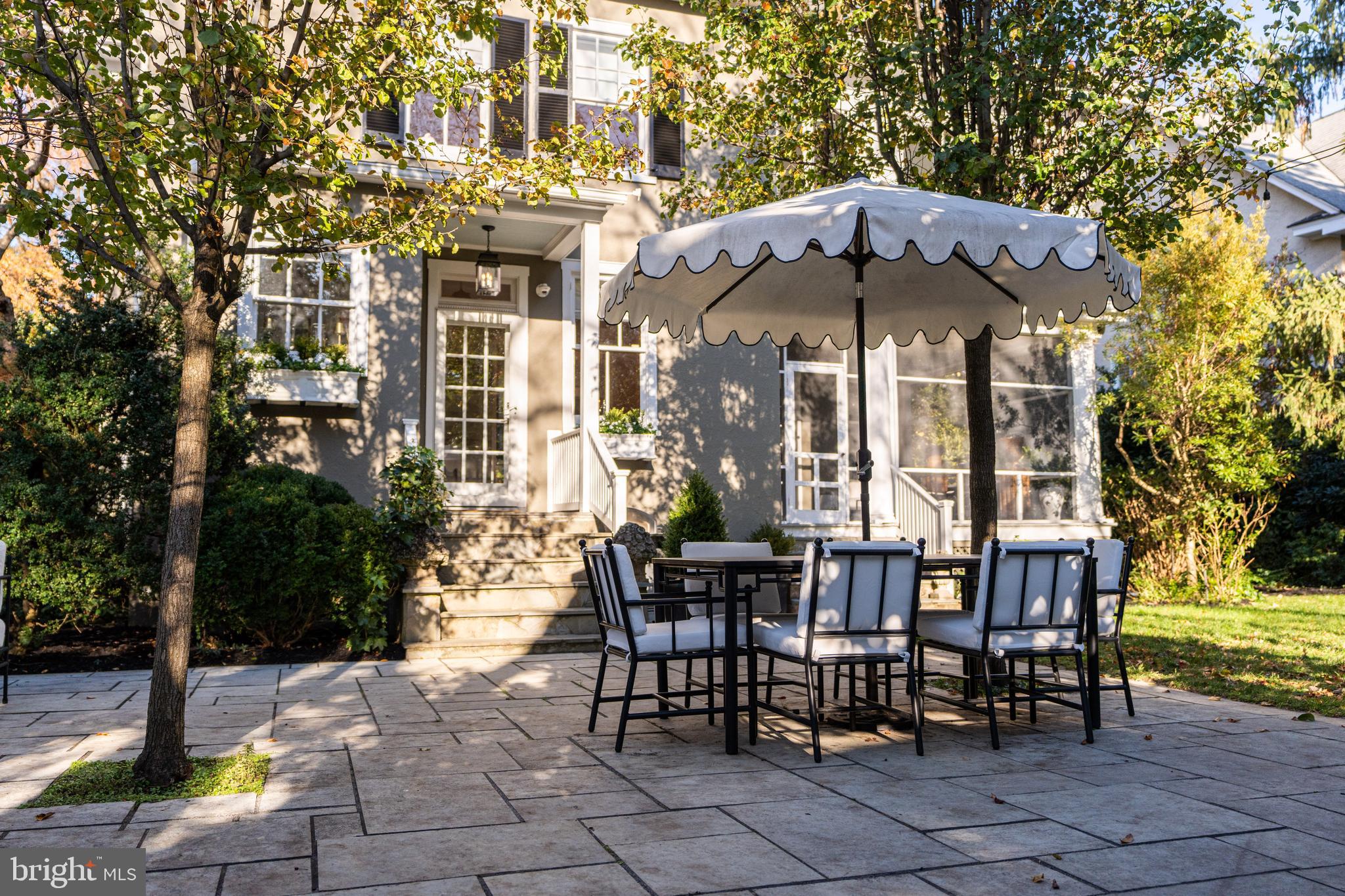 MURRAY HILL - Residential