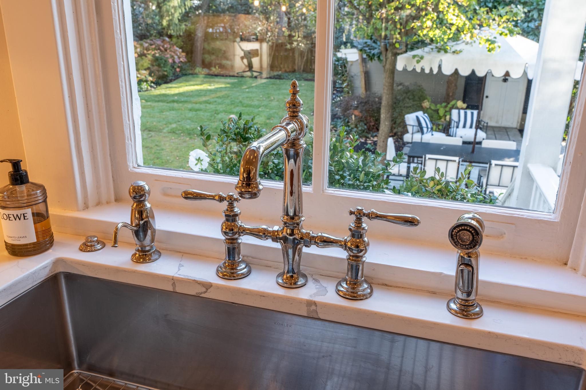 MURRAY HILL - Residential