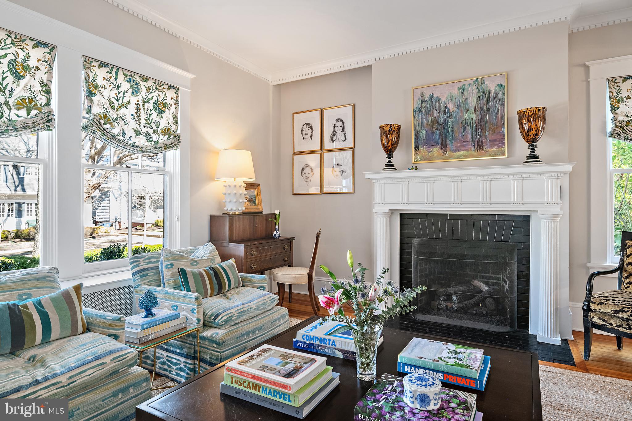 MURRAY HILL - Residential