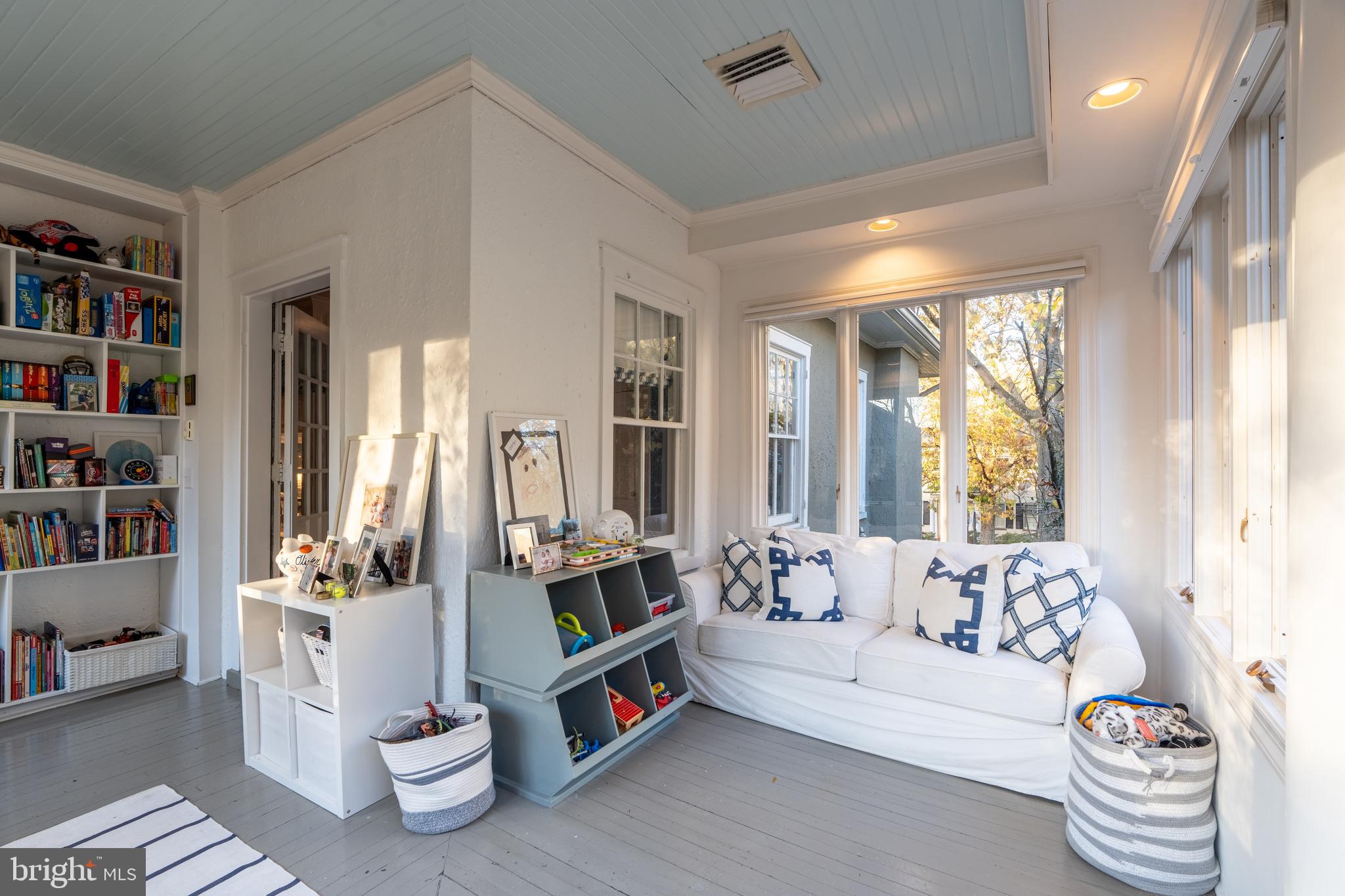 MURRAY HILL - Residential