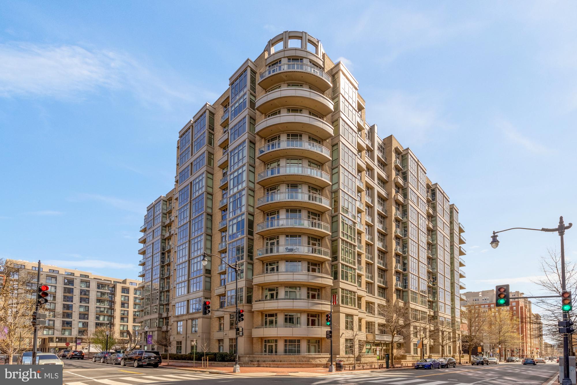 811 4TH STREET NW 1214