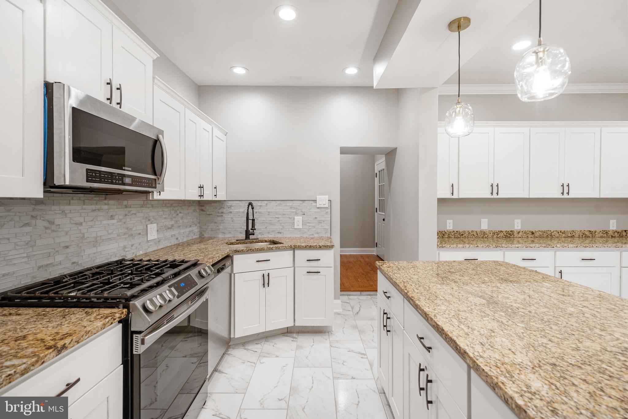 HOMEWOOD - Residential