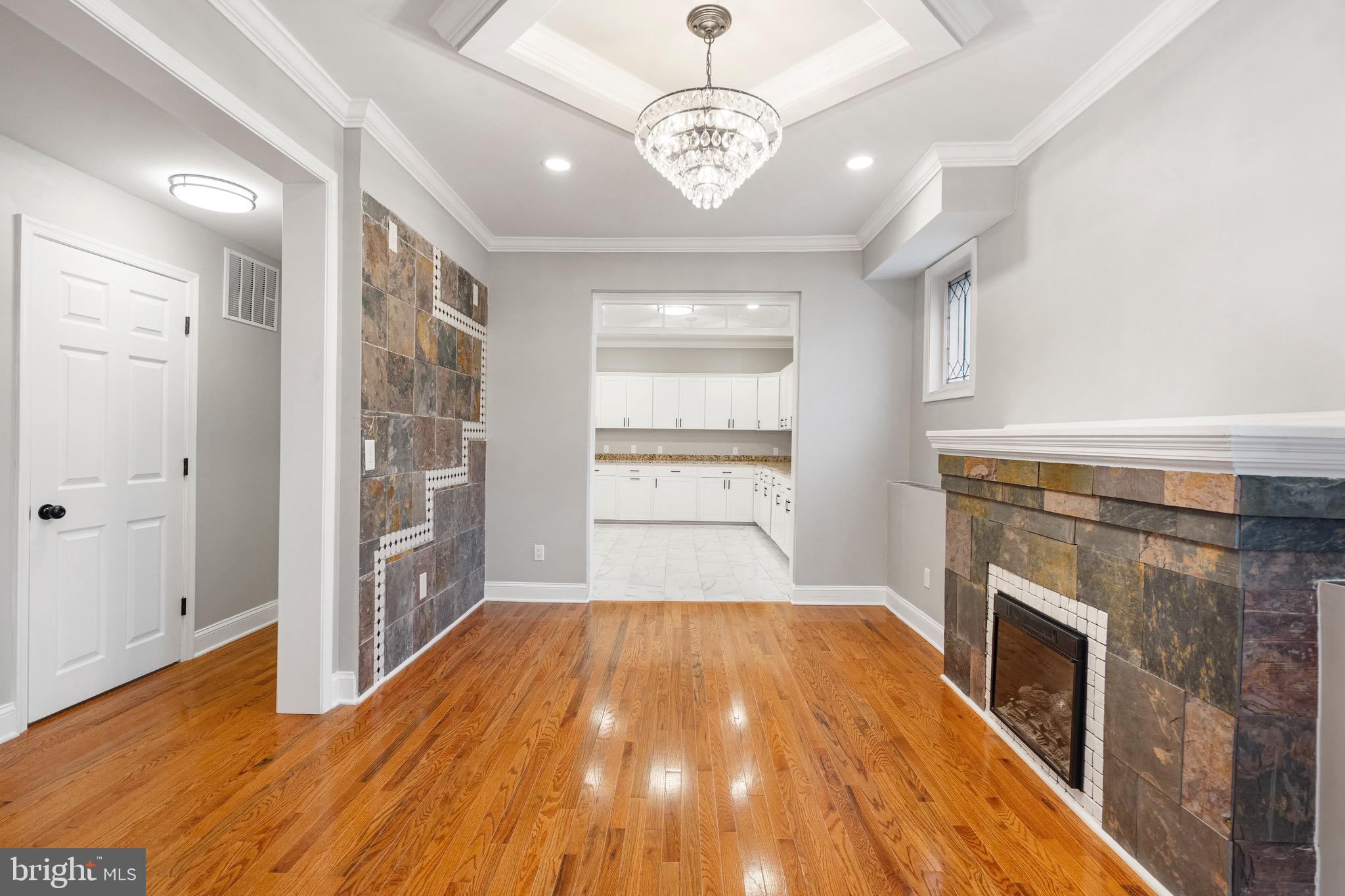 HOMEWOOD - Residential