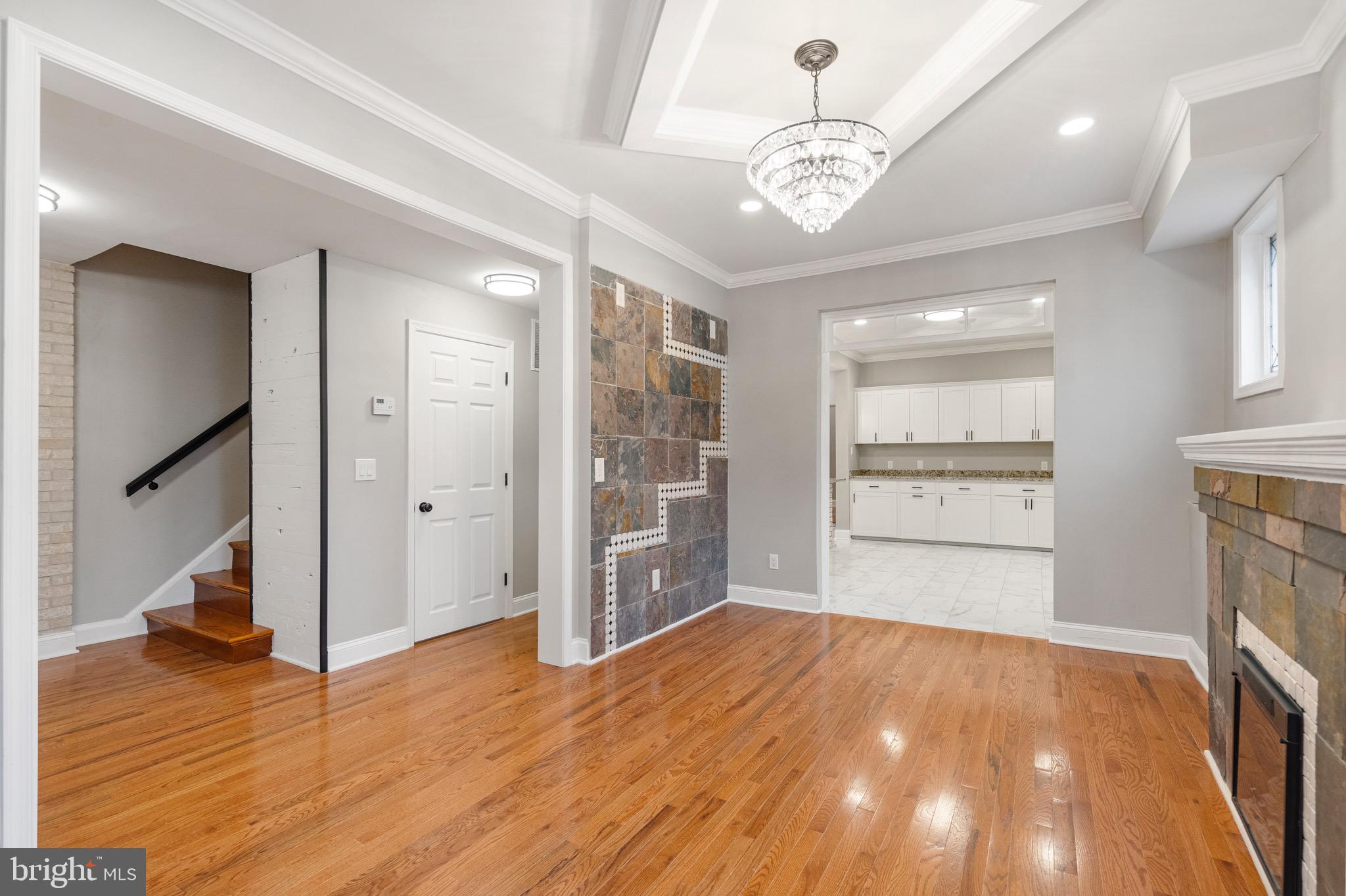 HOMEWOOD - Residential