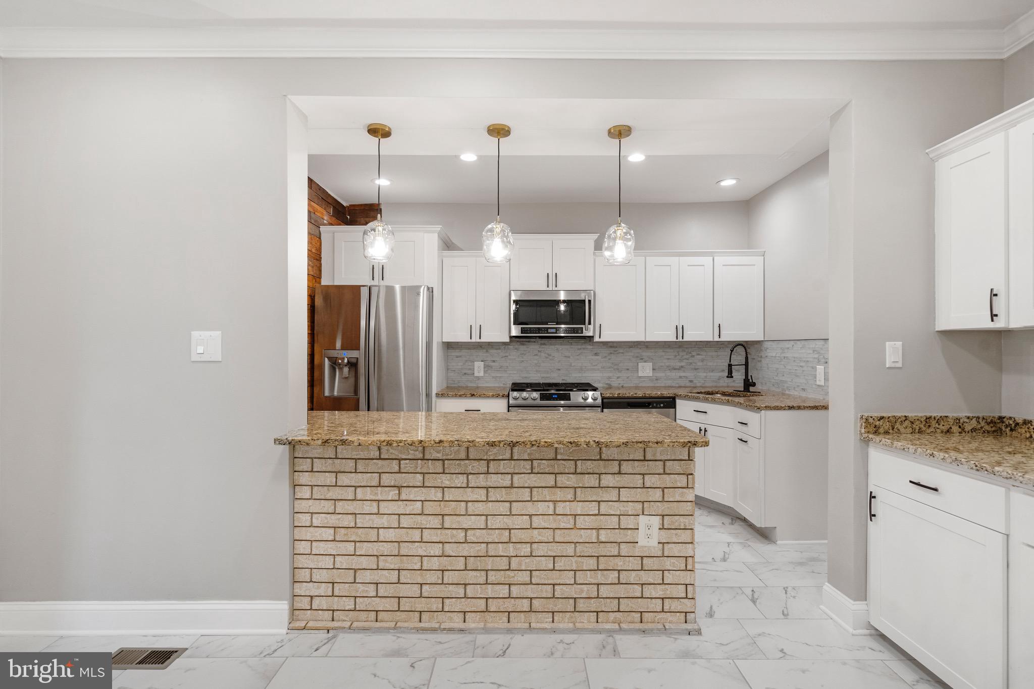 HOMEWOOD - Residential