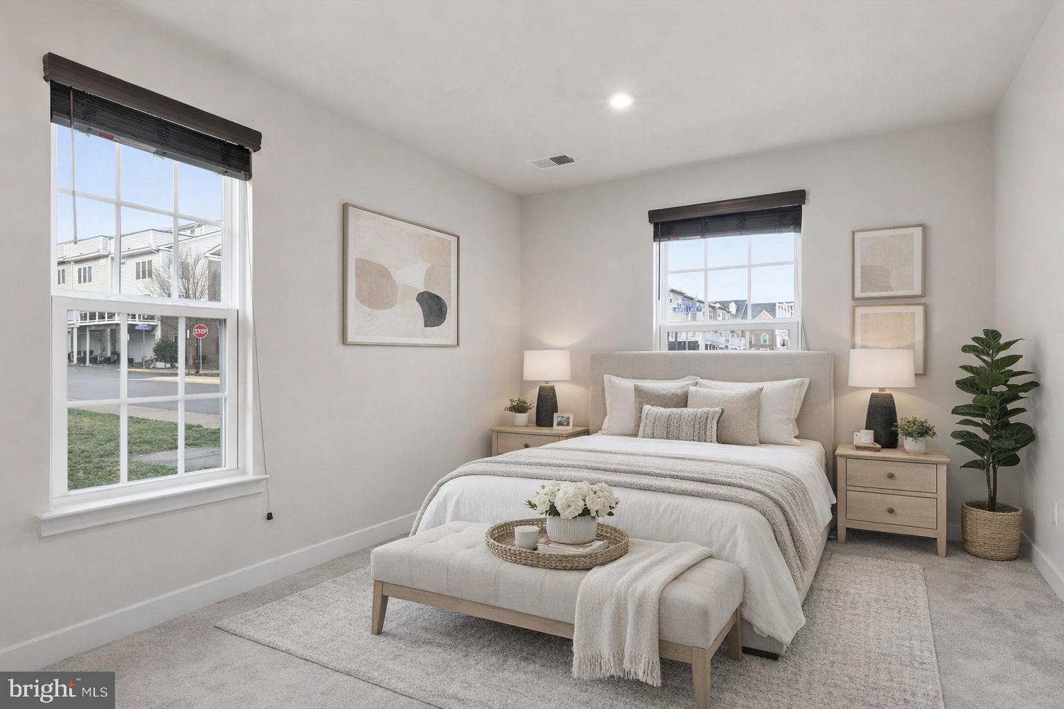 ARCOLA TOWN CENTER - Residential