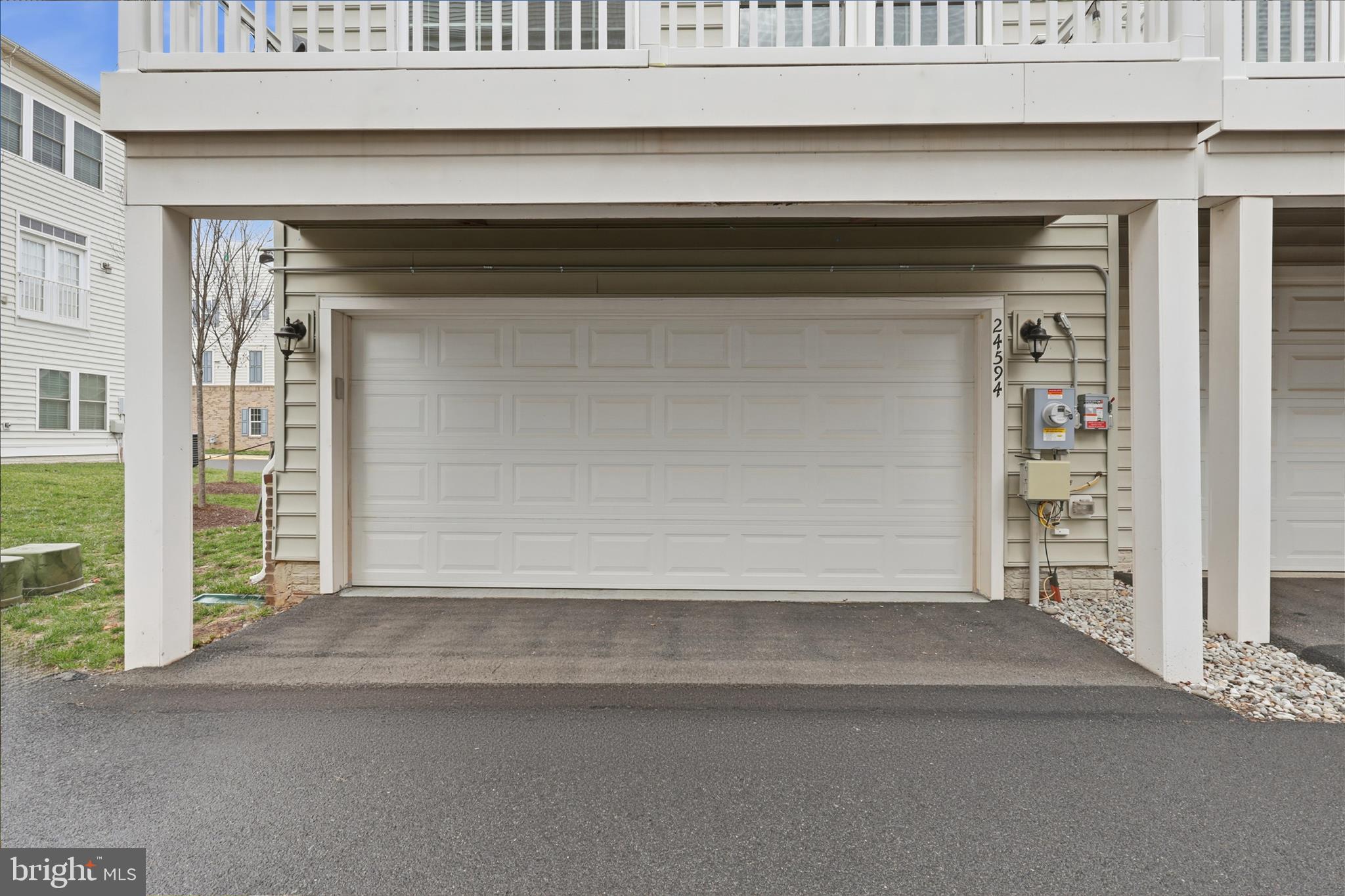 ARCOLA TOWN CENTER - Residential