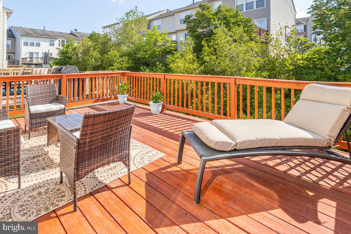 VILLAGE TOWNS - Residential