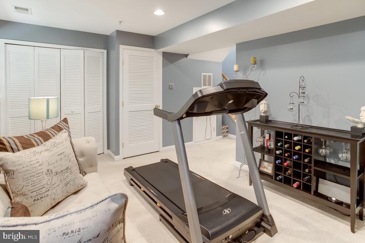 VILLAGE TOWNS - Residential