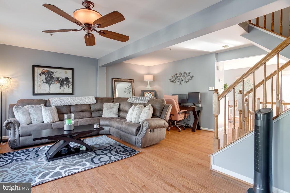 VILLAGE TOWNS - Residential