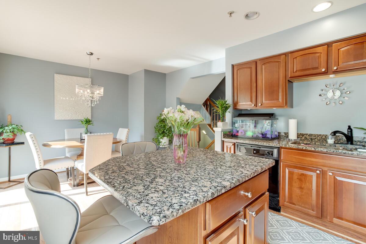 VILLAGE TOWNS - Residential