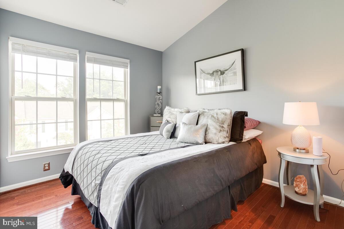 VILLAGE TOWNS - Residential