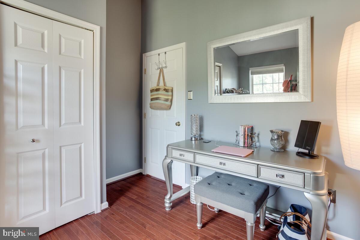 VILLAGE TOWNS - Residential