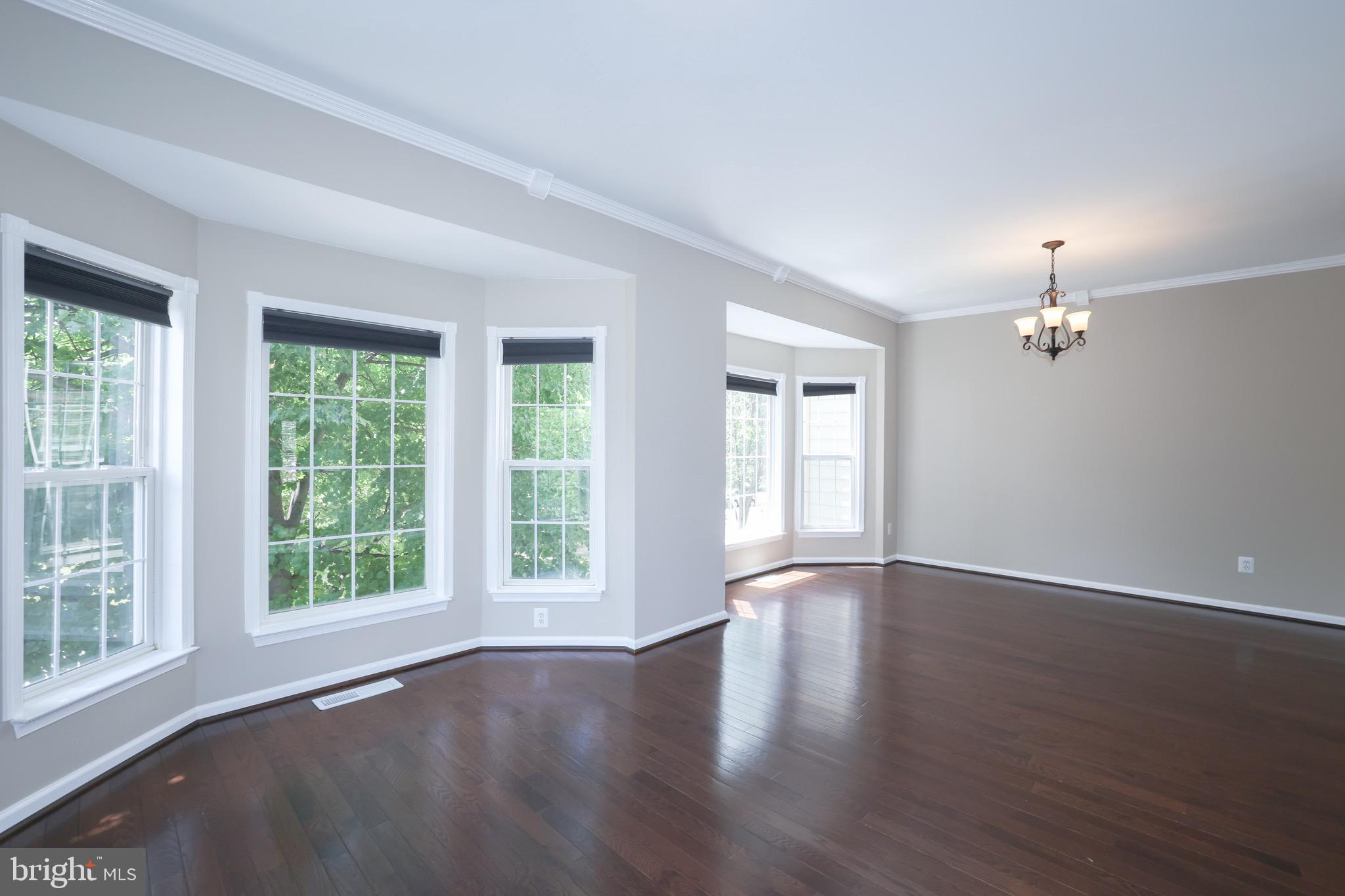 COLONNADE AT DULLES - Residential