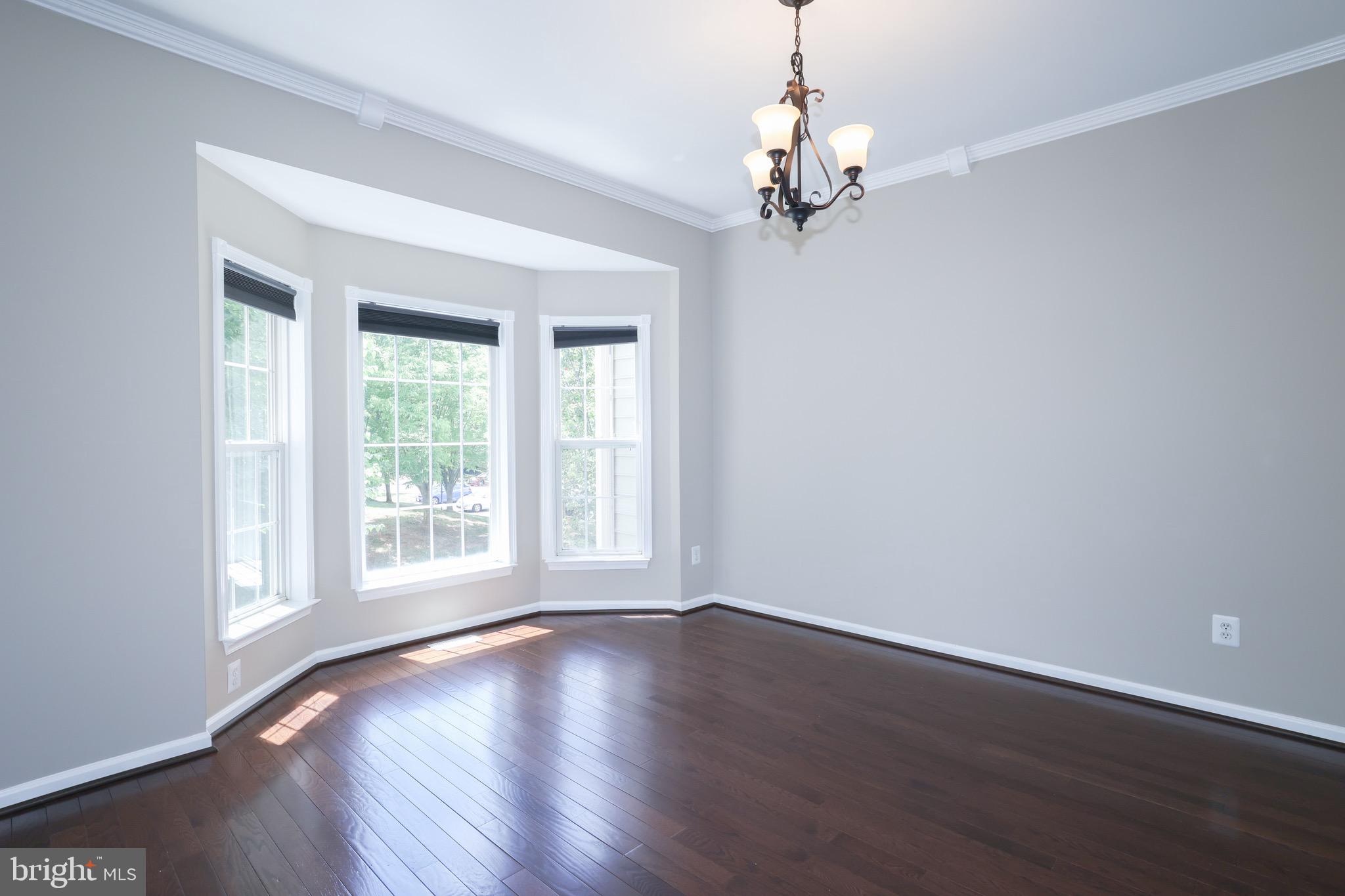 COLONNADE AT DULLES - Residential