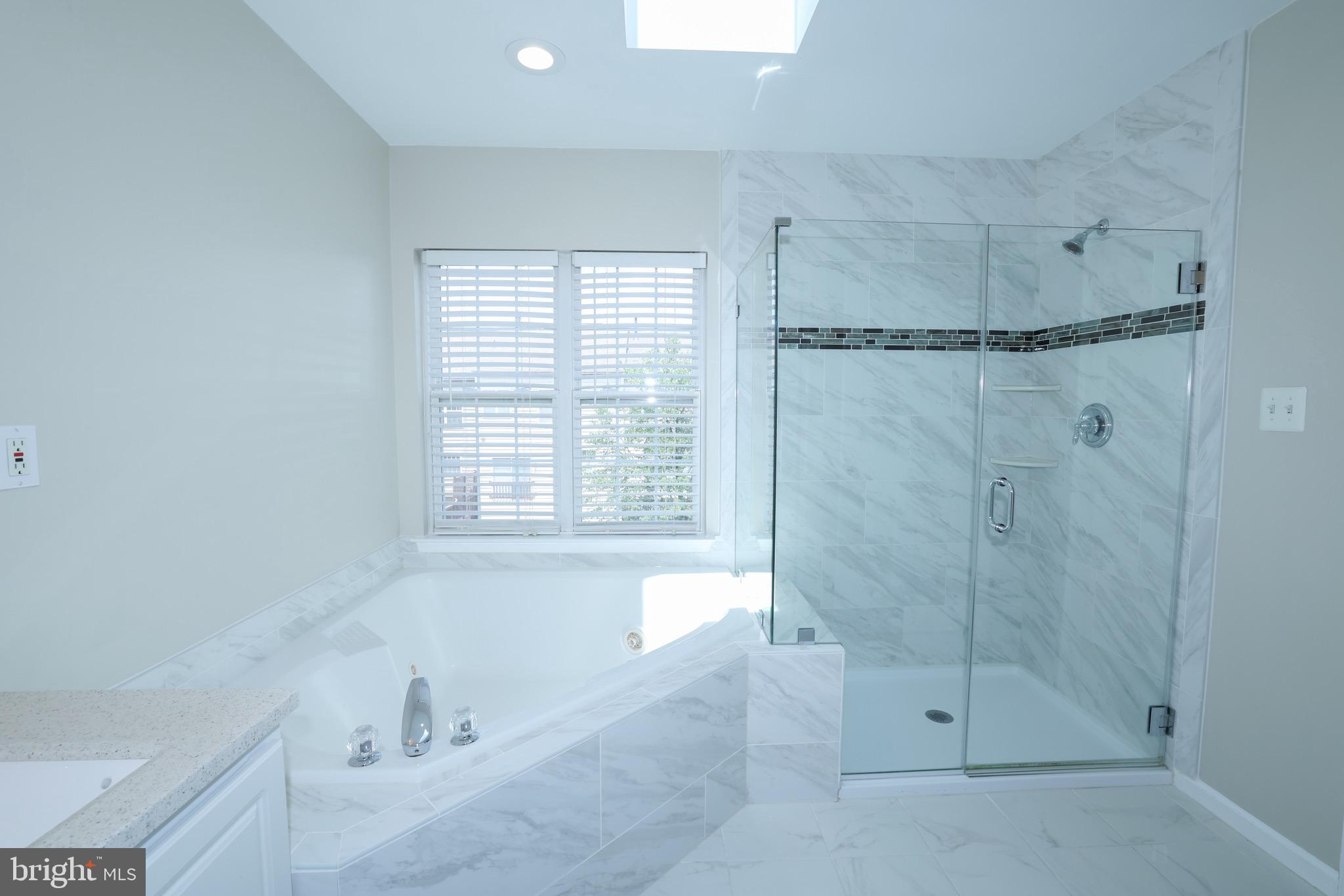 COLONNADE AT DULLES - Residential