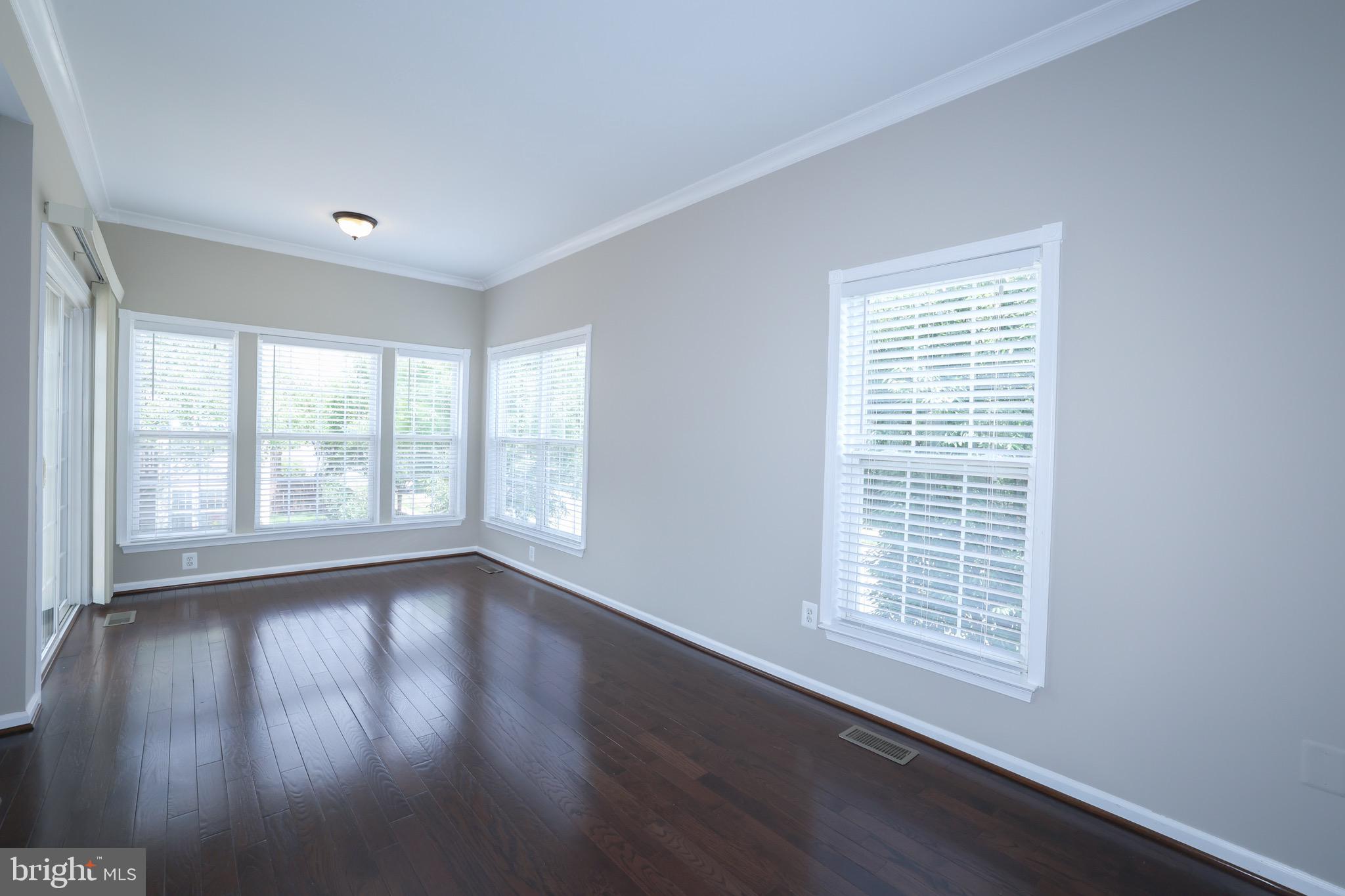 COLONNADE AT DULLES - Residential